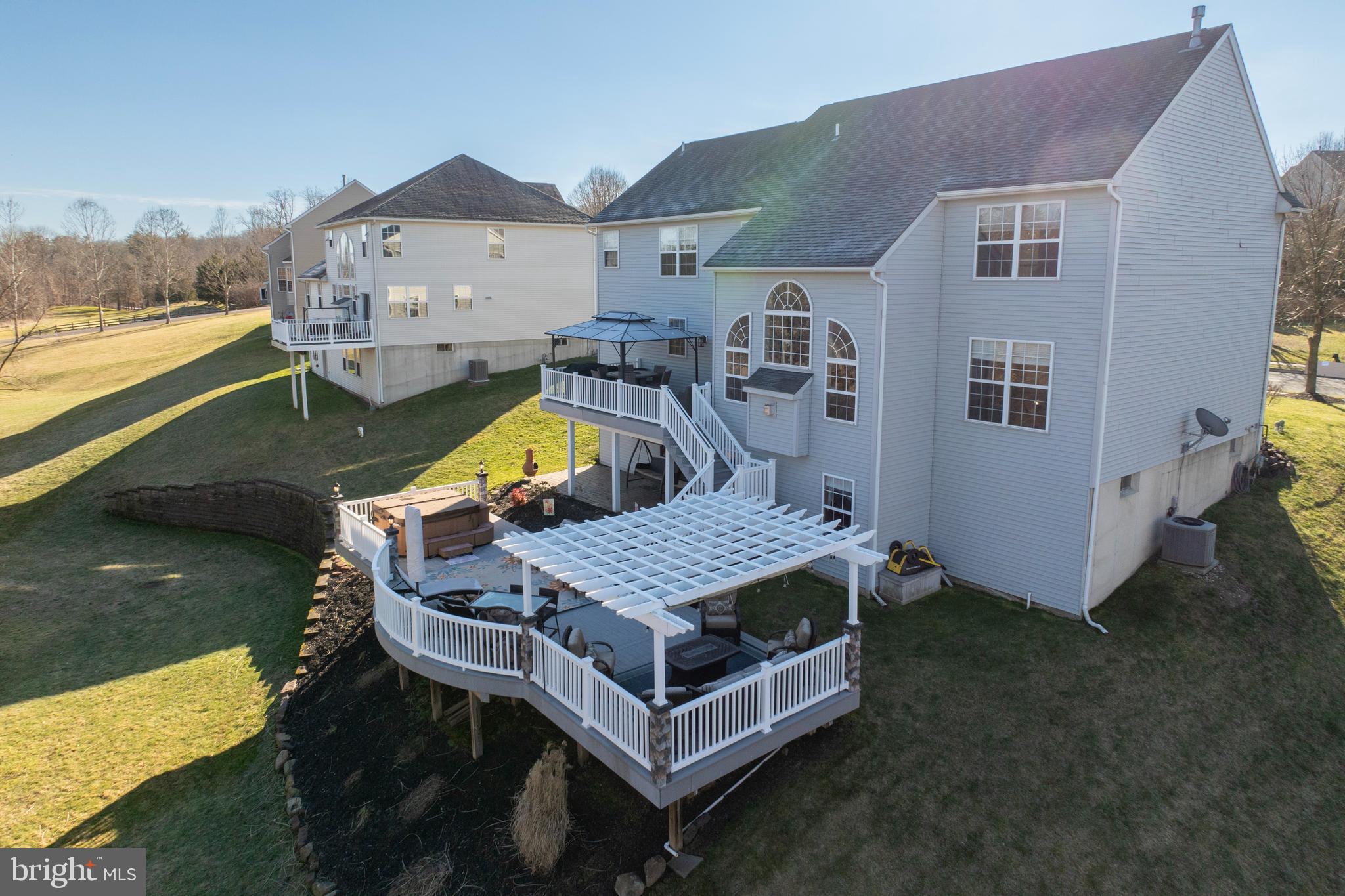 BELLA VISTA - Residential