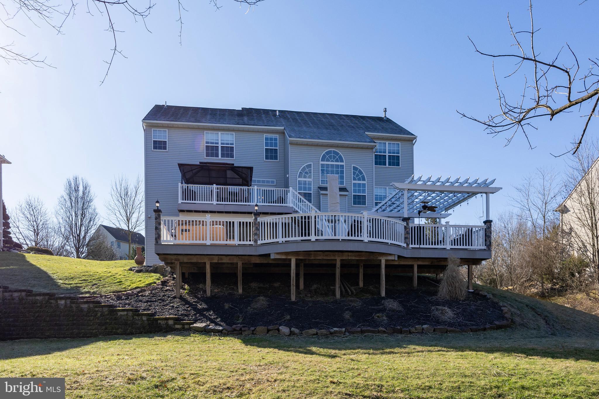 BELLA VISTA - Residential