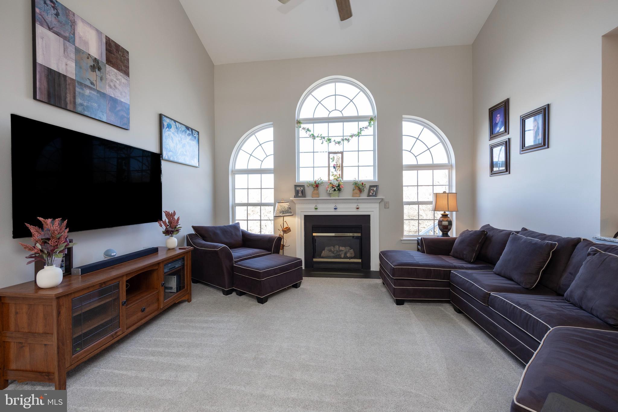 BELLA VISTA - Residential