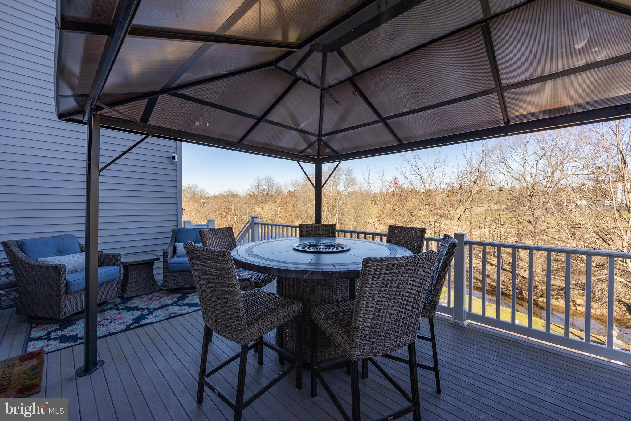 BELLA VISTA - Residential