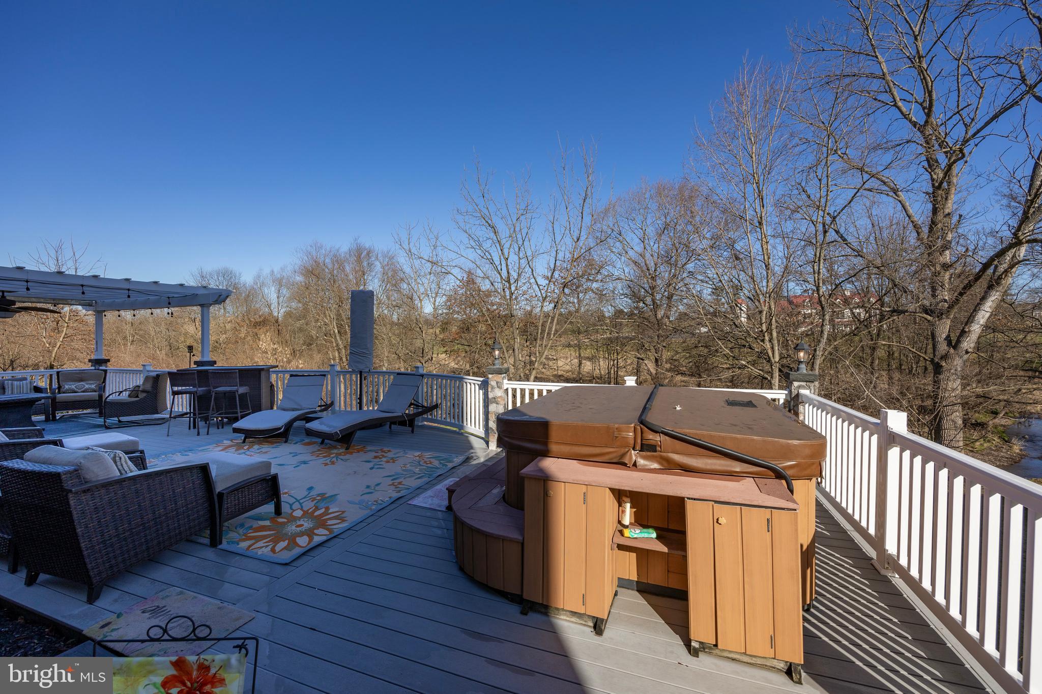 BELLA VISTA - Residential