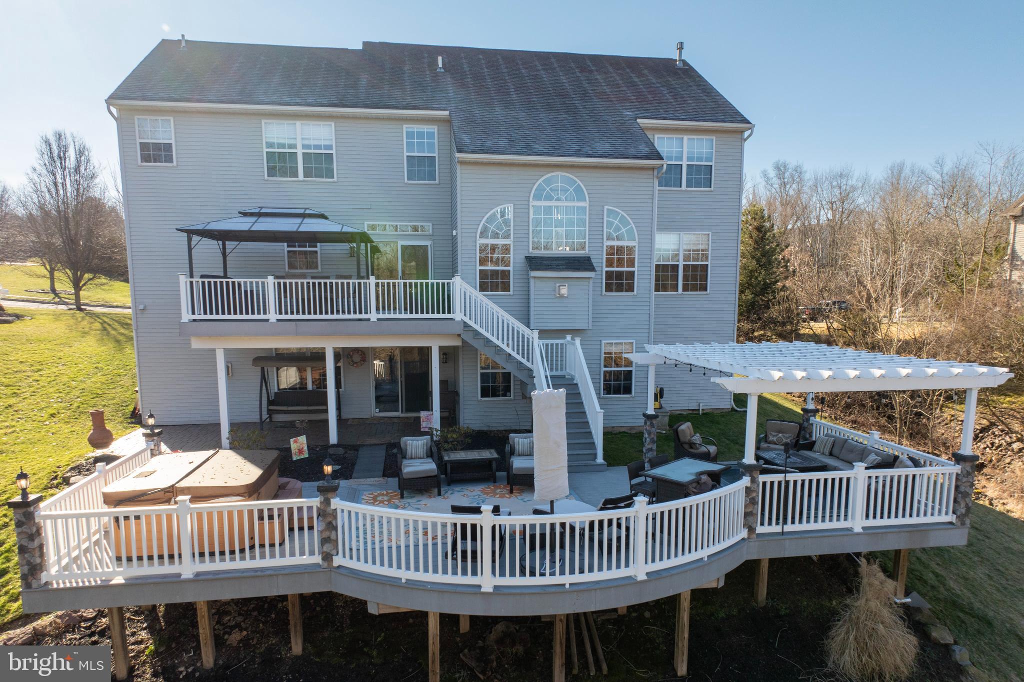 BELLA VISTA - Residential