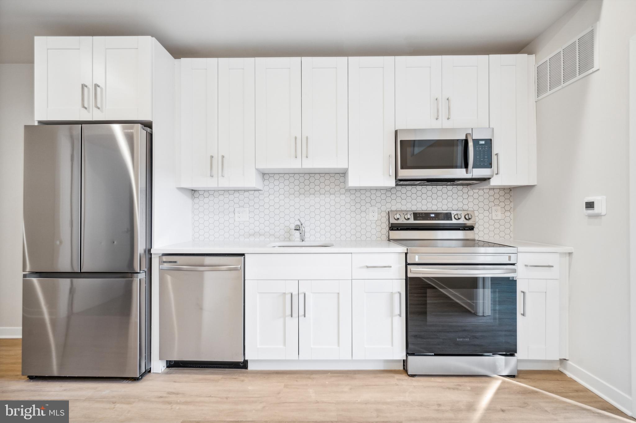 GRAYS FERRY - Residential Lease