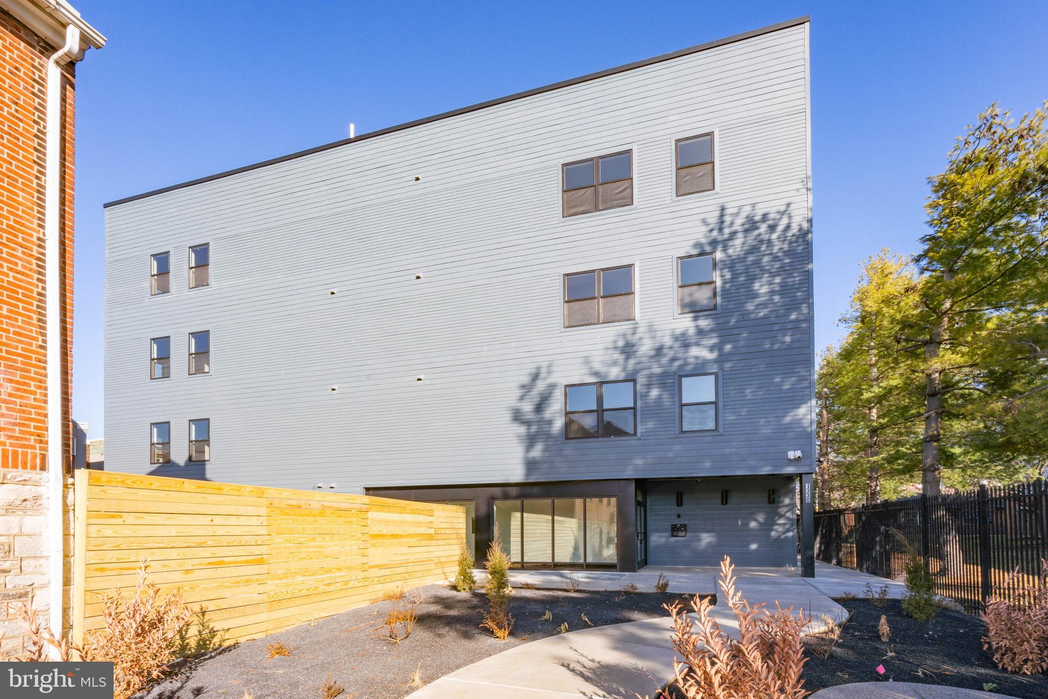 GRAYS FERRY - Residential Lease