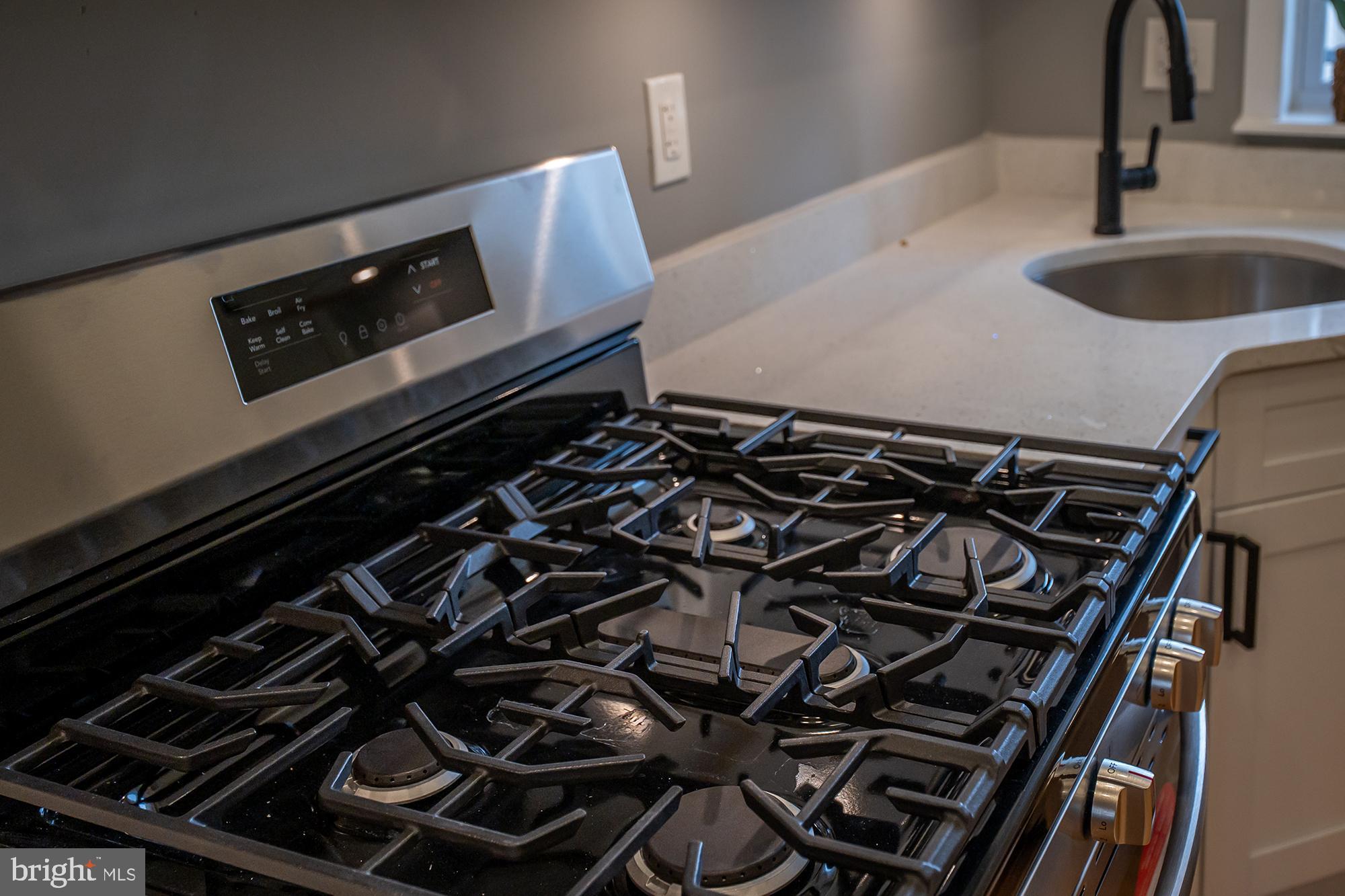 BROADWAY EAST - Residential