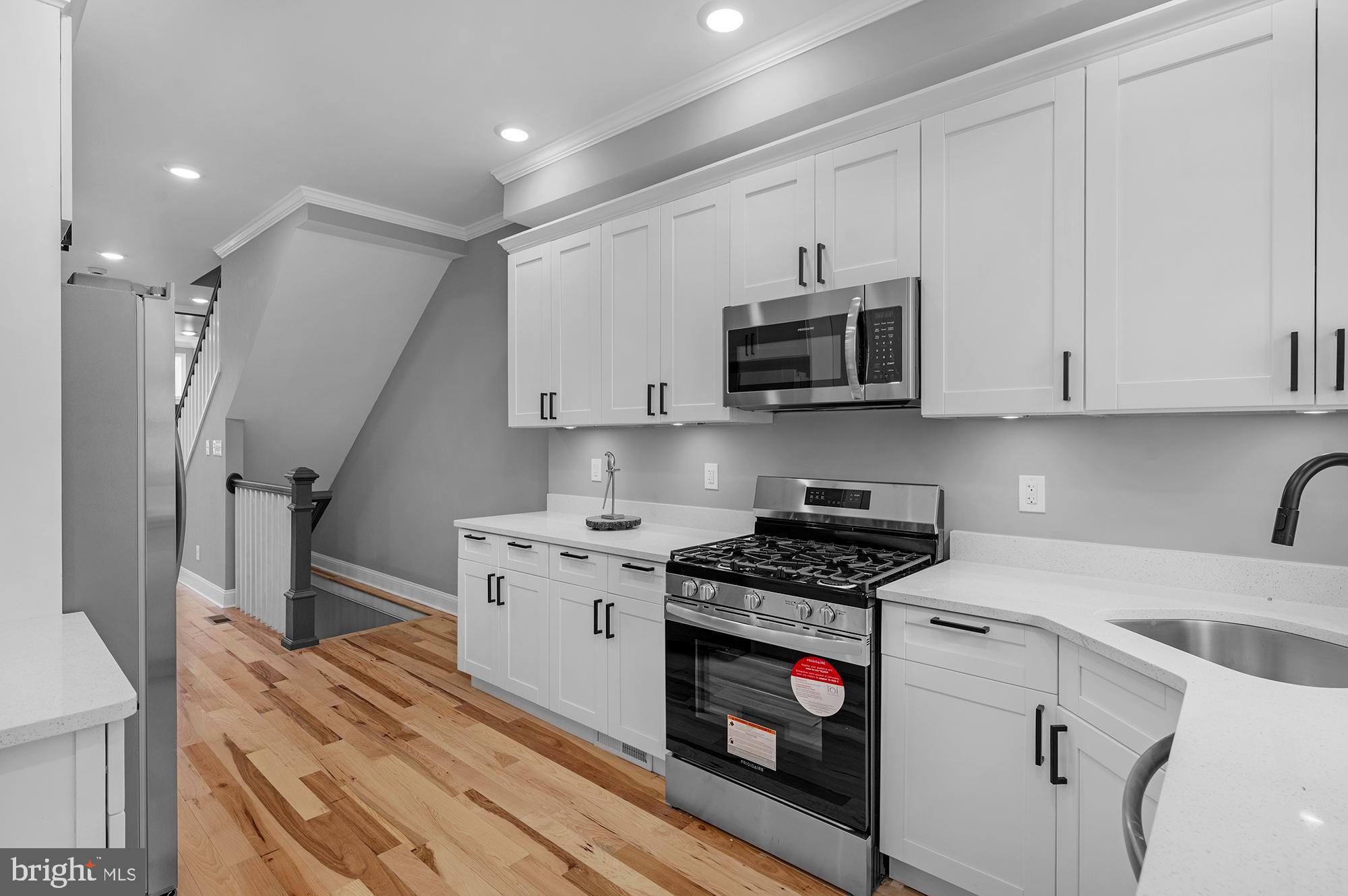 BROADWAY EAST - Residential