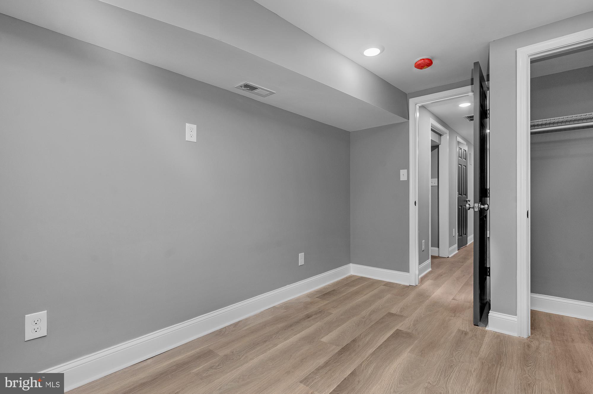 BROADWAY EAST - Residential