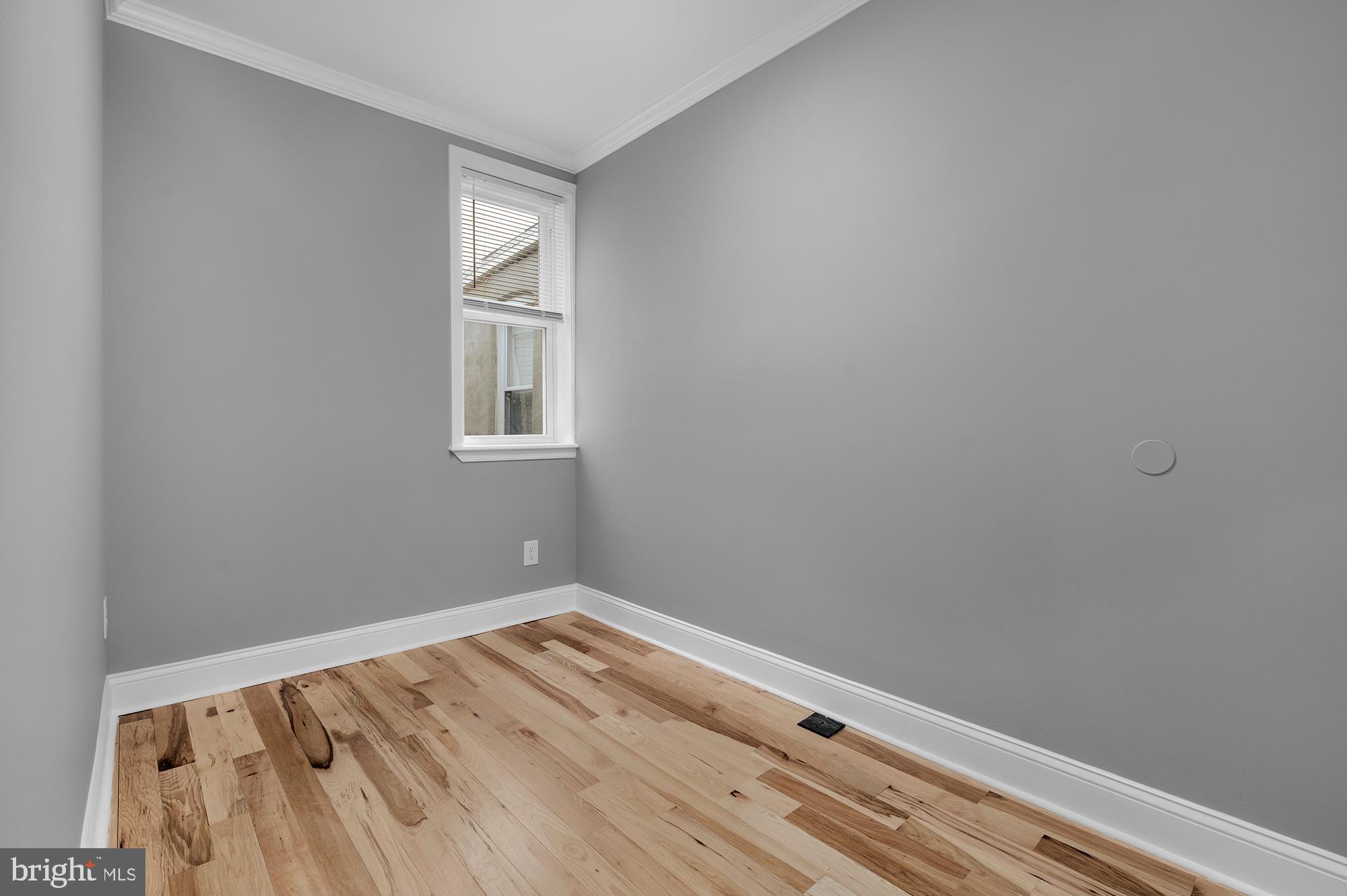 BROADWAY EAST - Residential