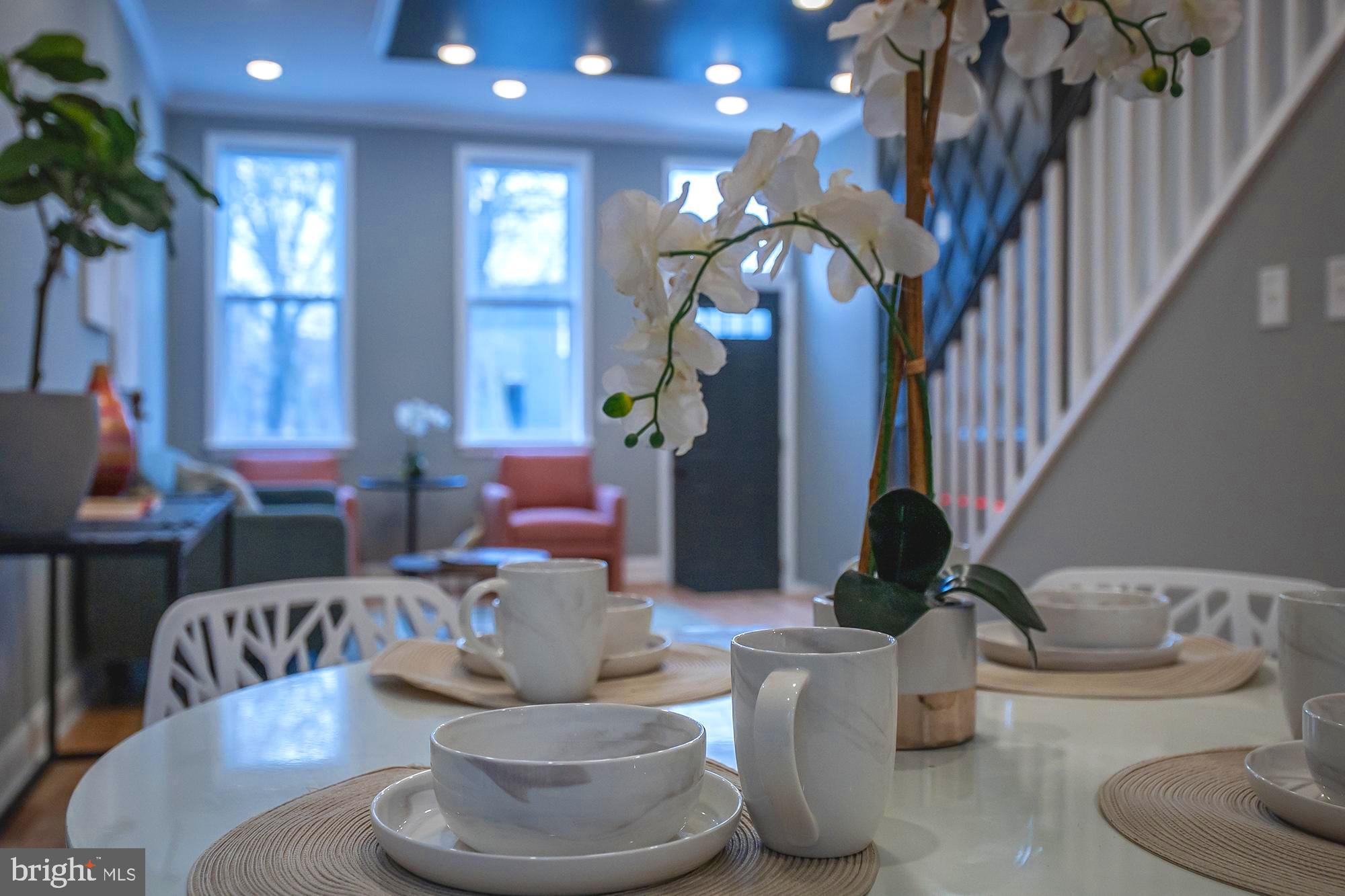 BROADWAY EAST - Residential