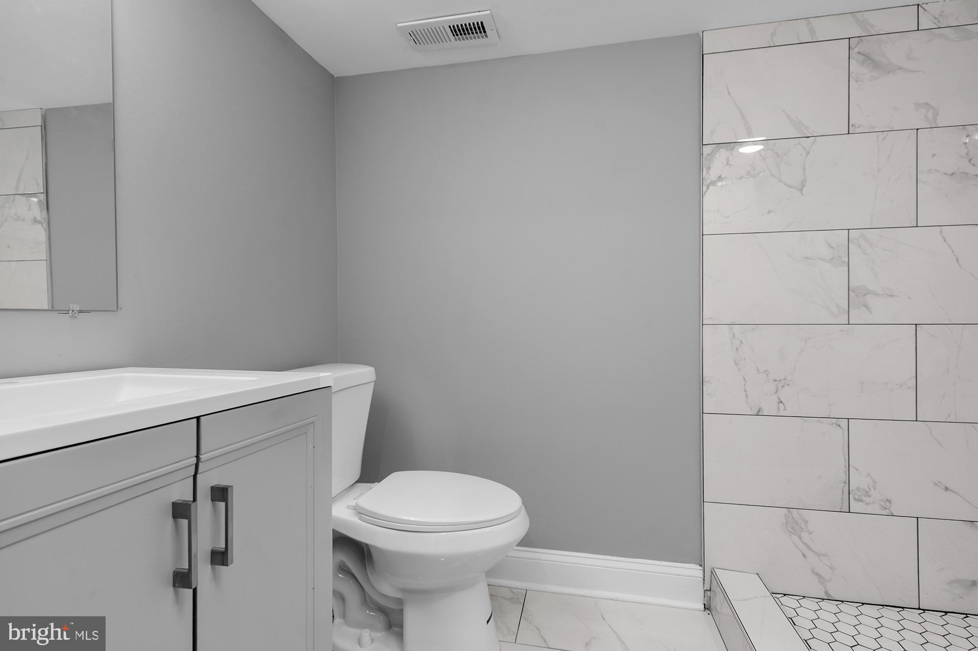 BROADWAY EAST - Residential