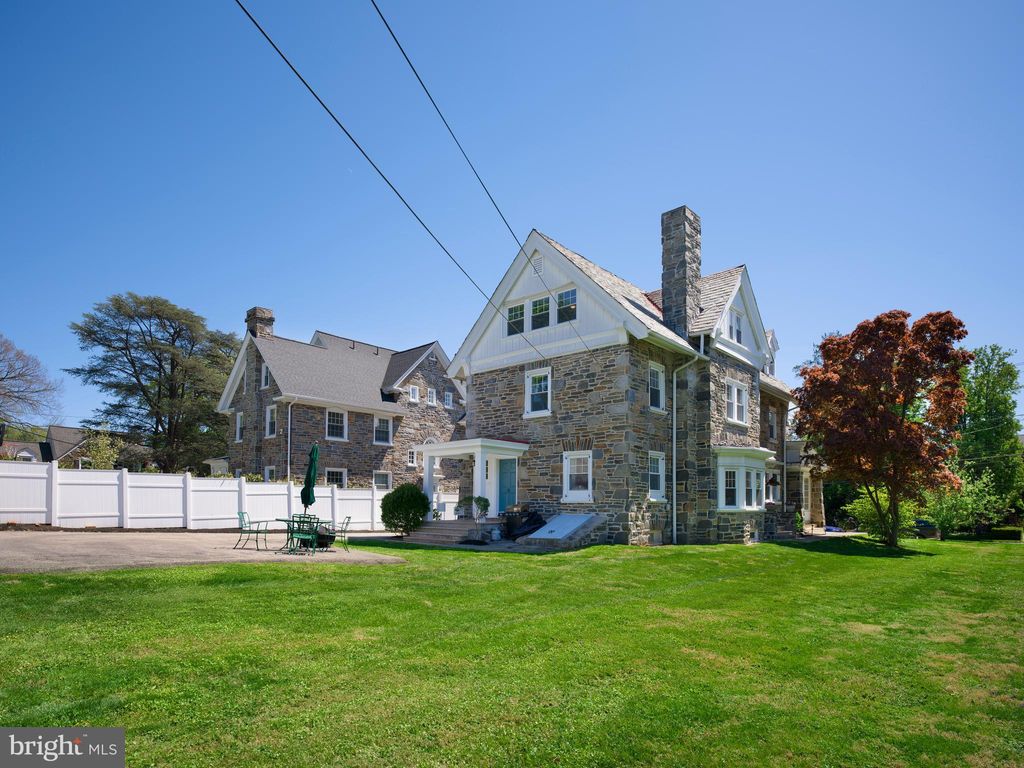 Photo of 319 N Bowman Avenue, MERION STATION, PA 19066 (MLS # PAMC2179890)