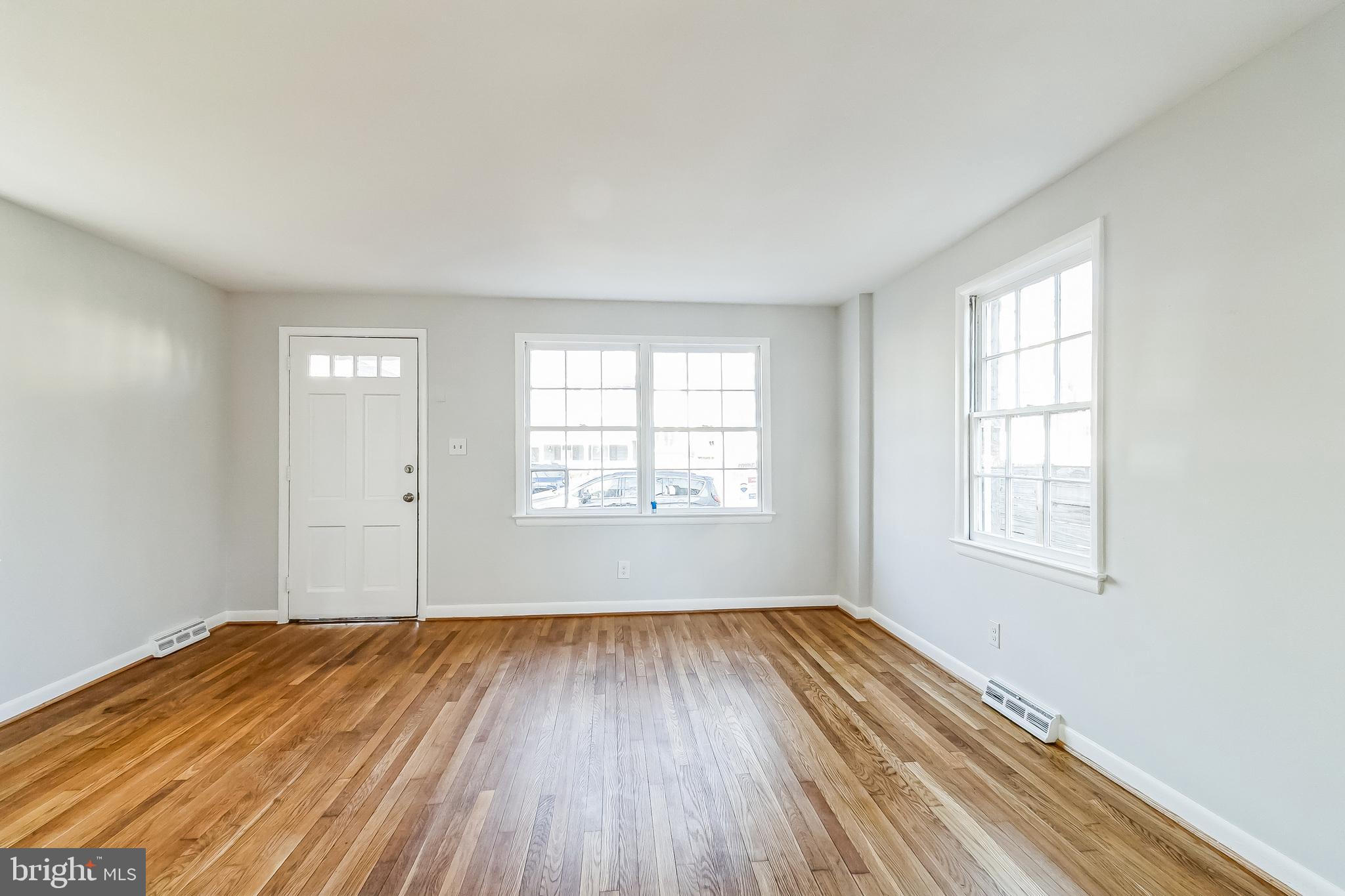 SUNNYSIDE - Residential Lease