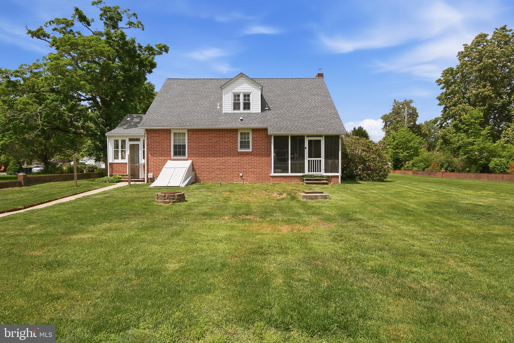 ELKTON - Residential