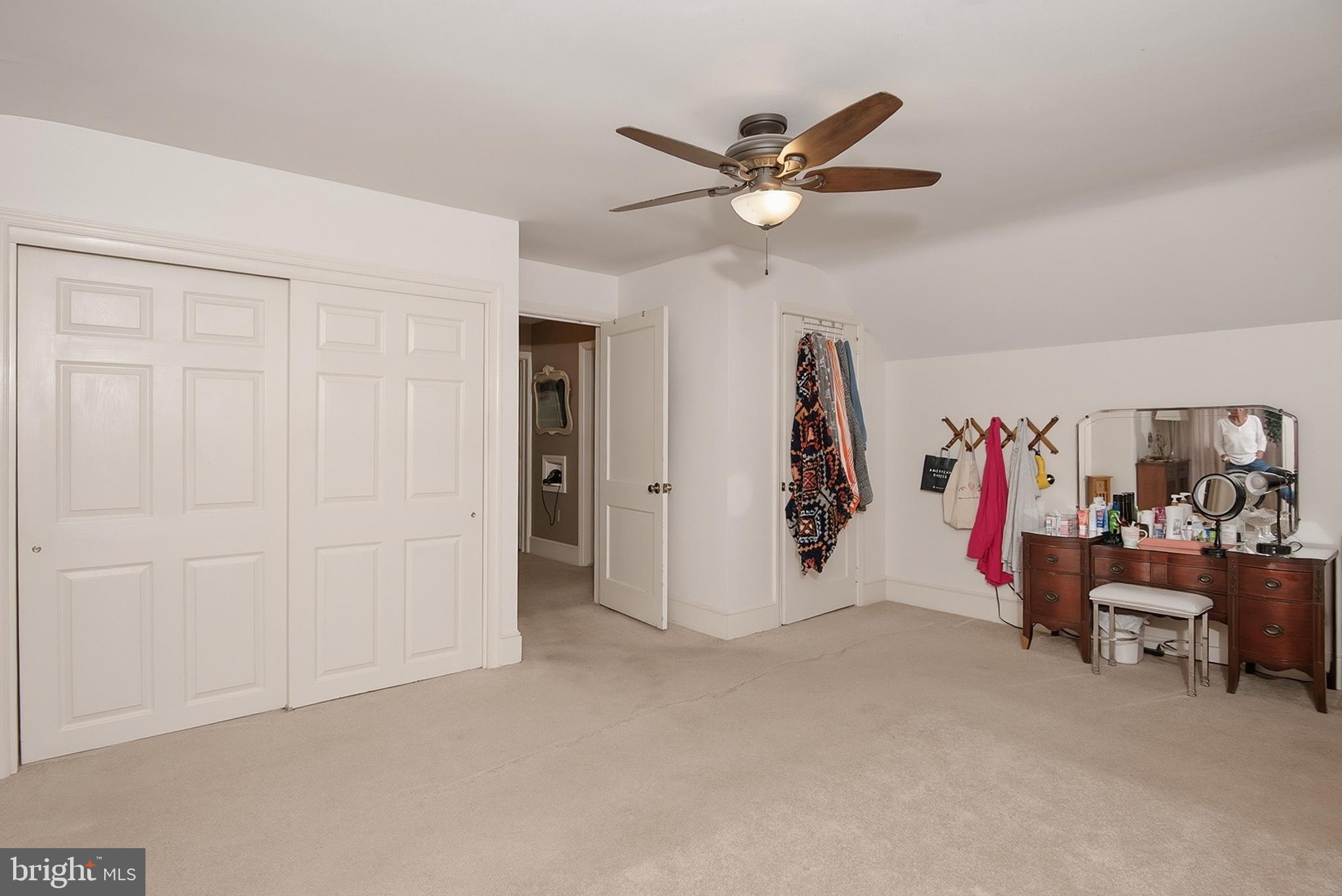 ELKTON - Residential