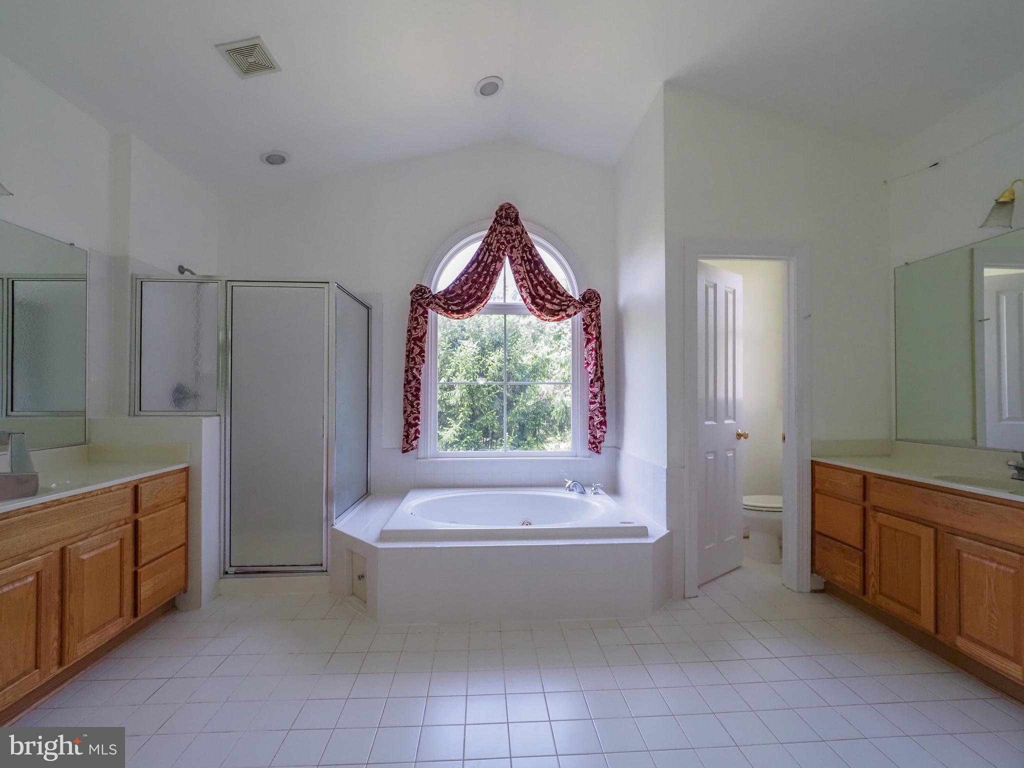 STONE LAKE - Residential