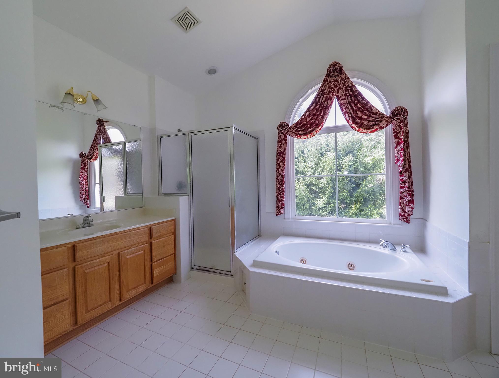 STONE LAKE - Residential