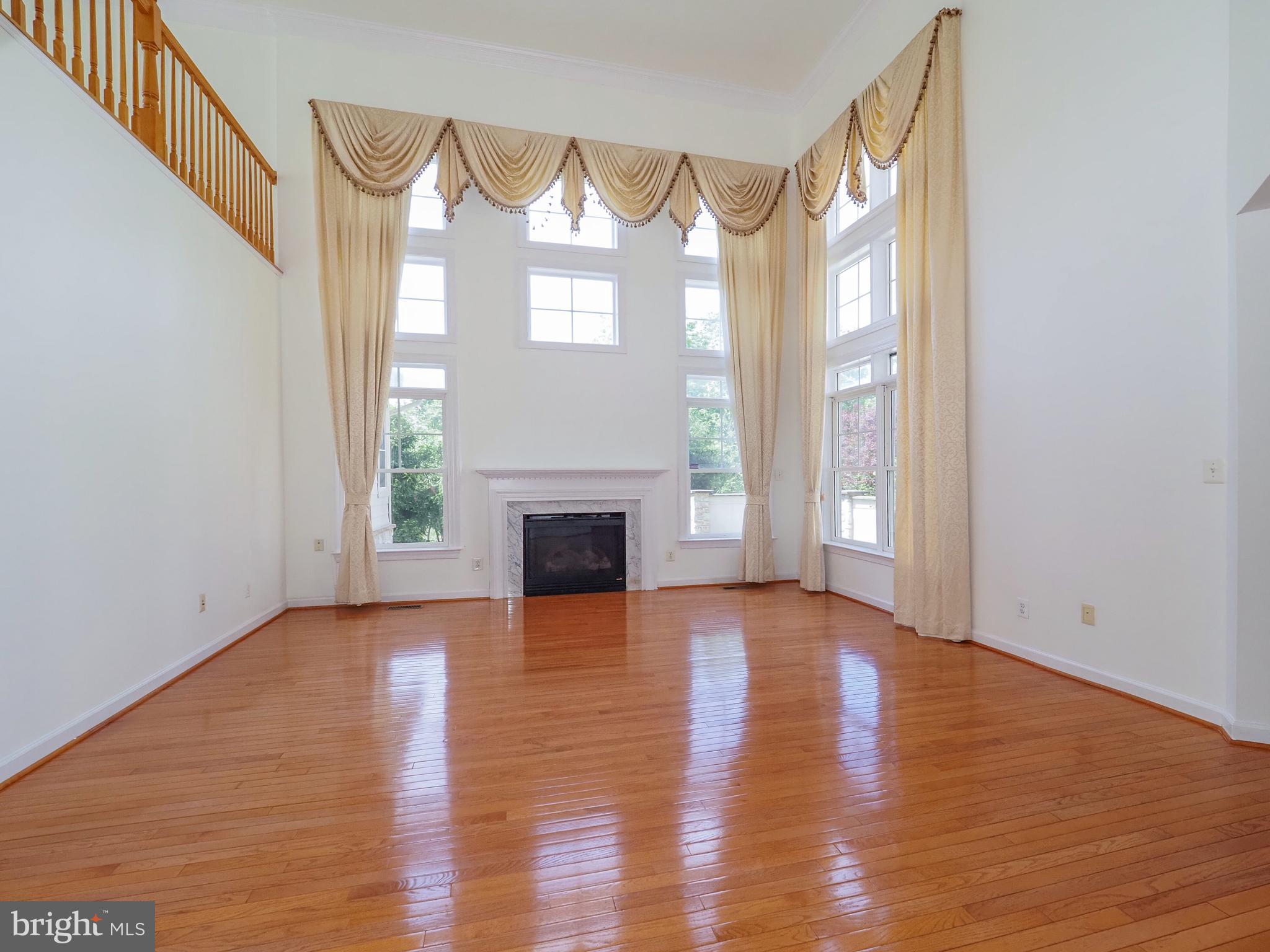 STONE LAKE - Residential