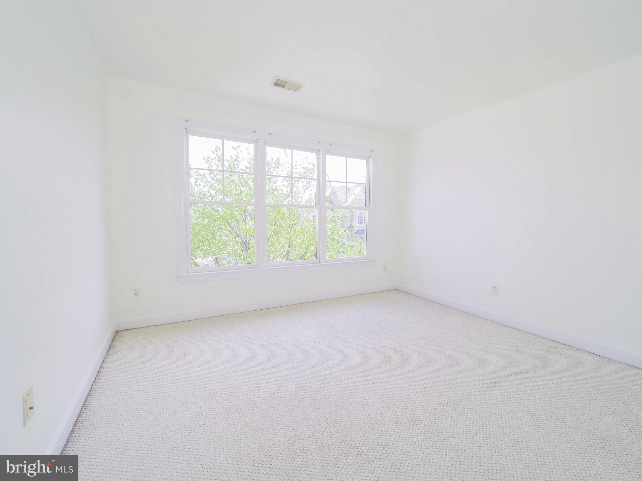 STONE LAKE - Residential