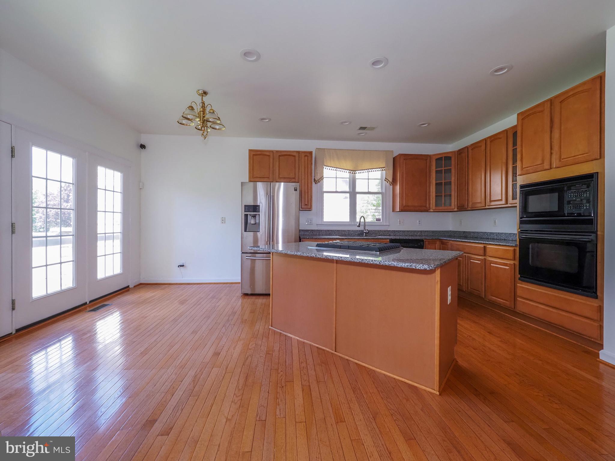 STONE LAKE - Residential