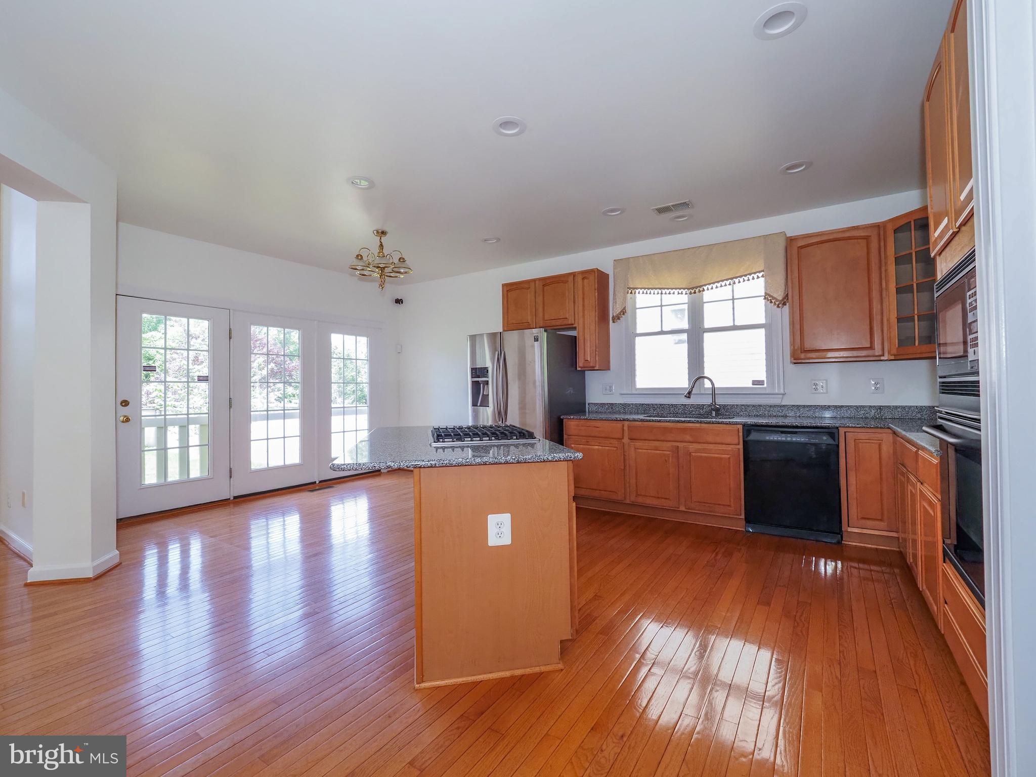 STONE LAKE - Residential