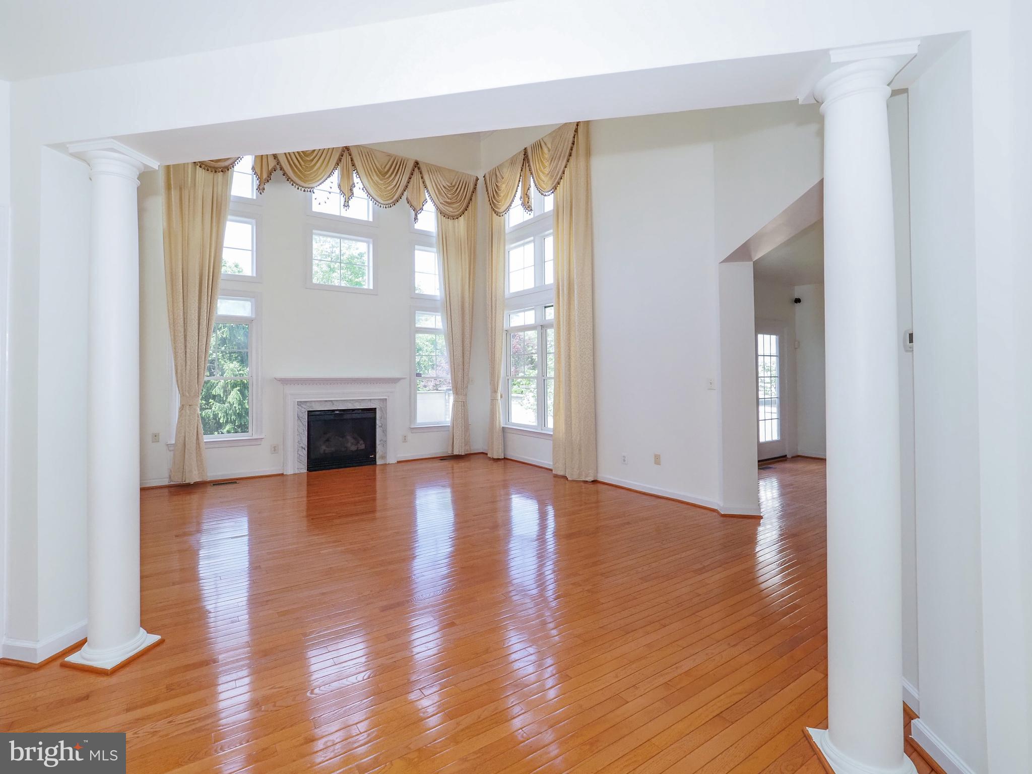 STONE LAKE - Residential