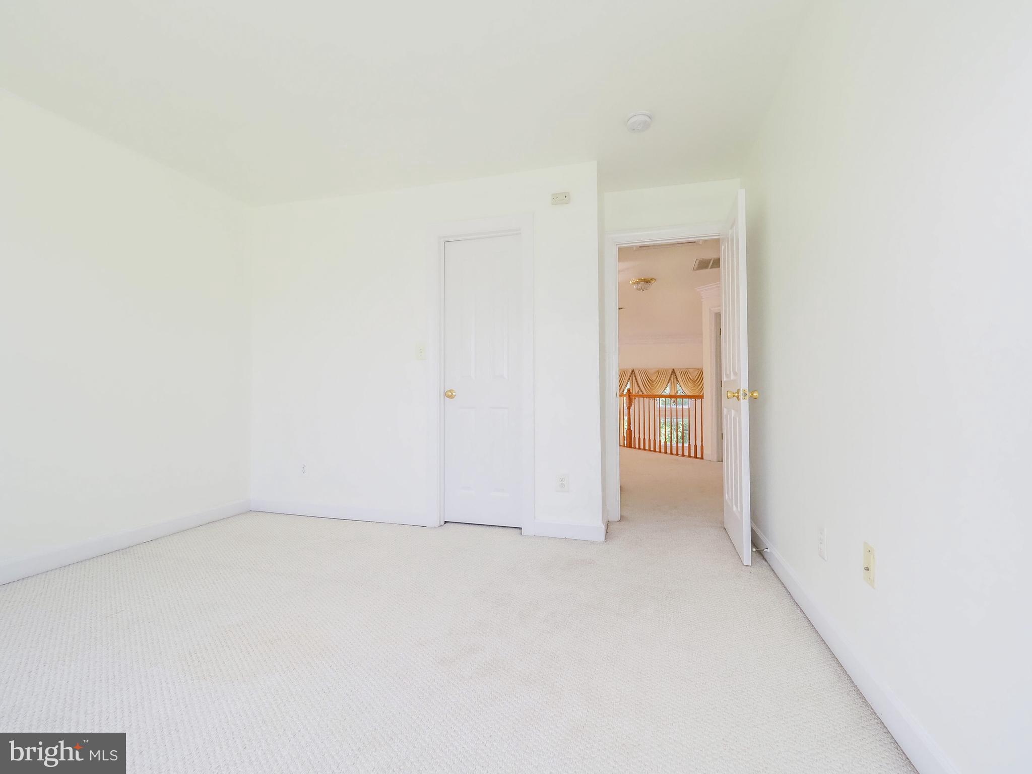 STONE LAKE - Residential