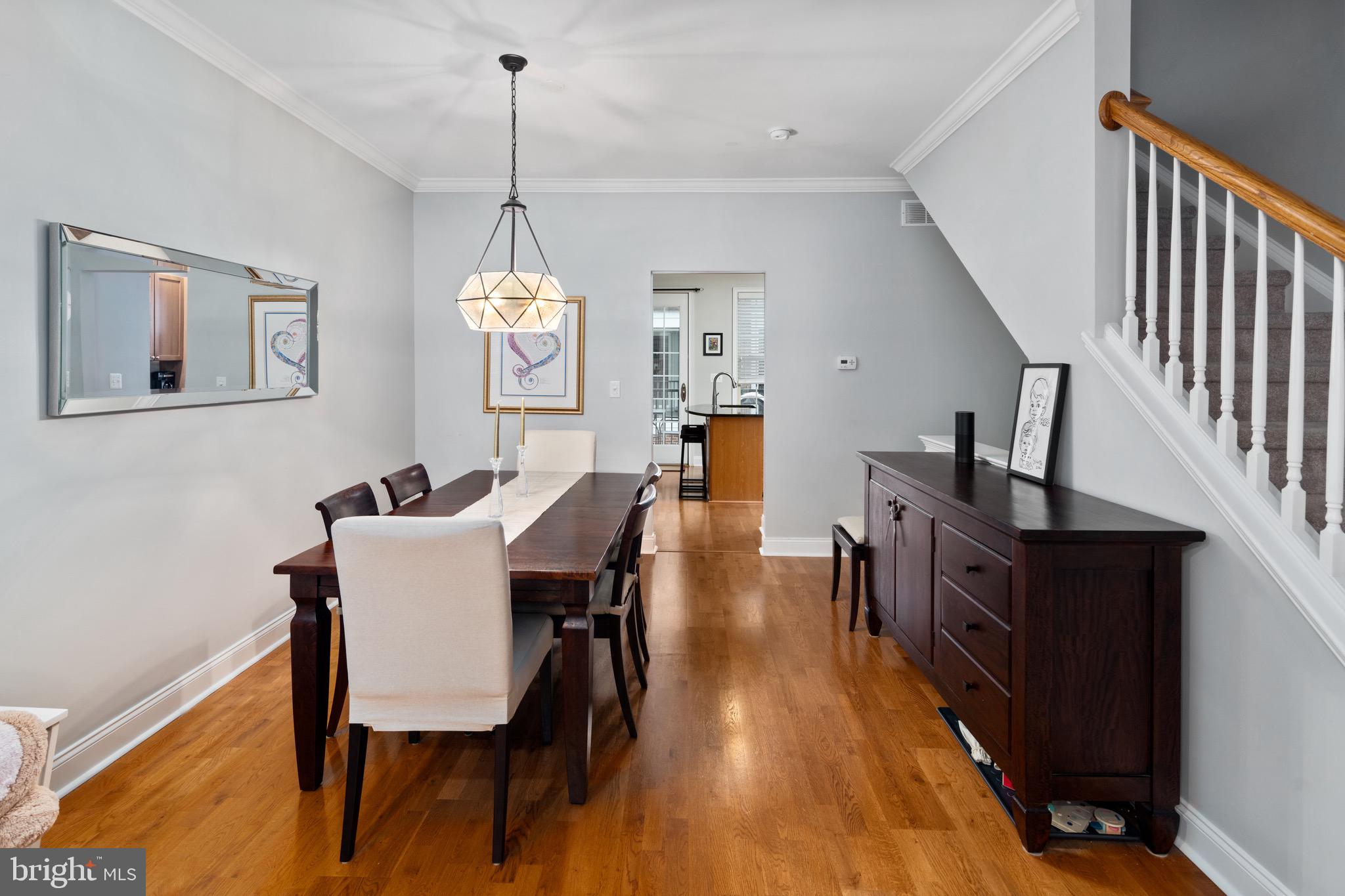 NAVAL SQUARE - Residential Lease