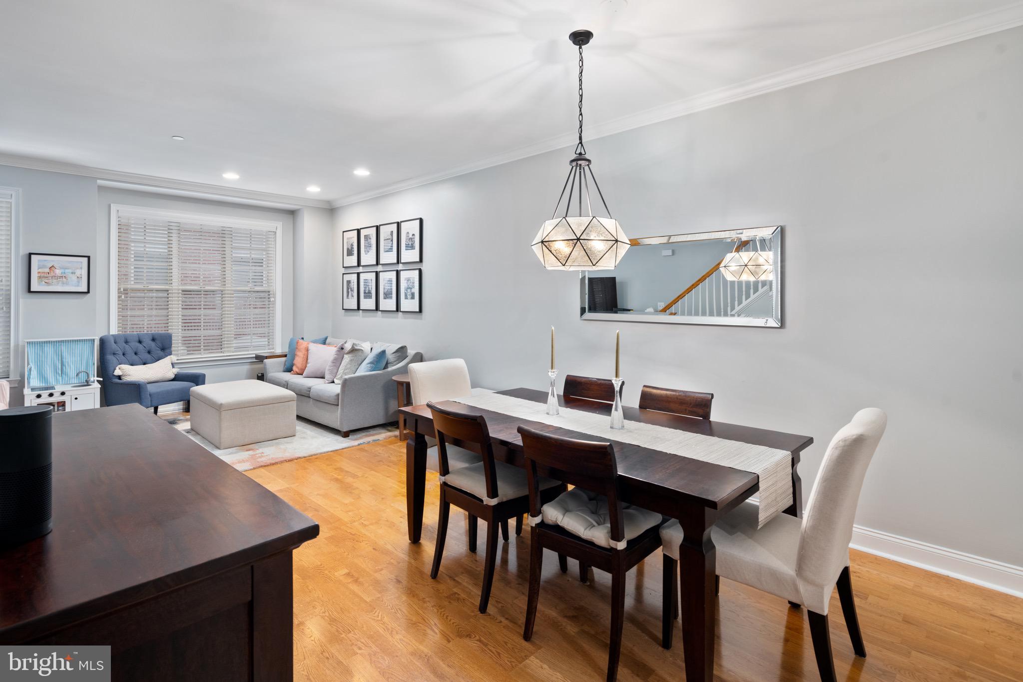 NAVAL SQUARE - Residential Lease