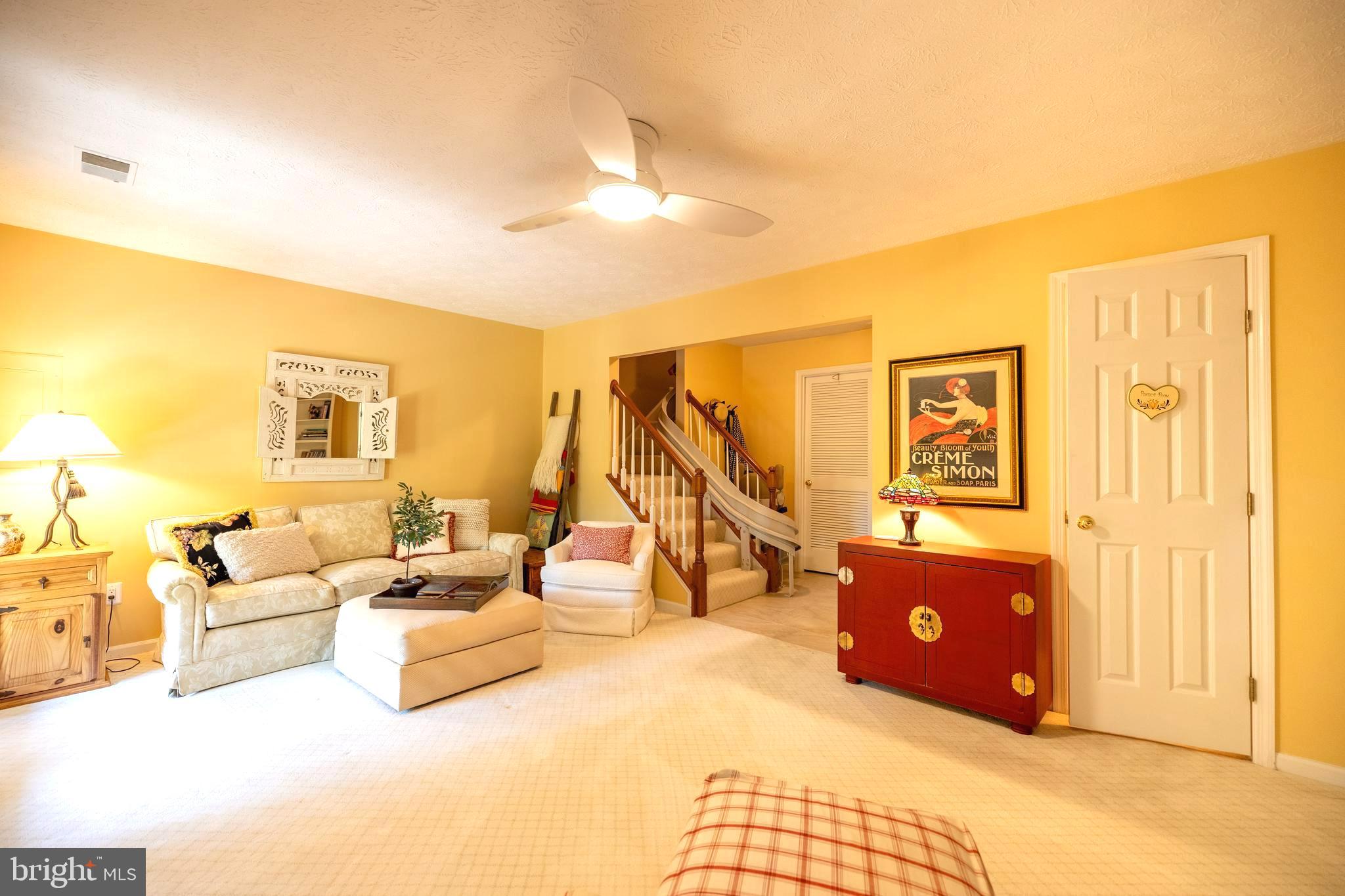 WINDING RIDGE - Residential