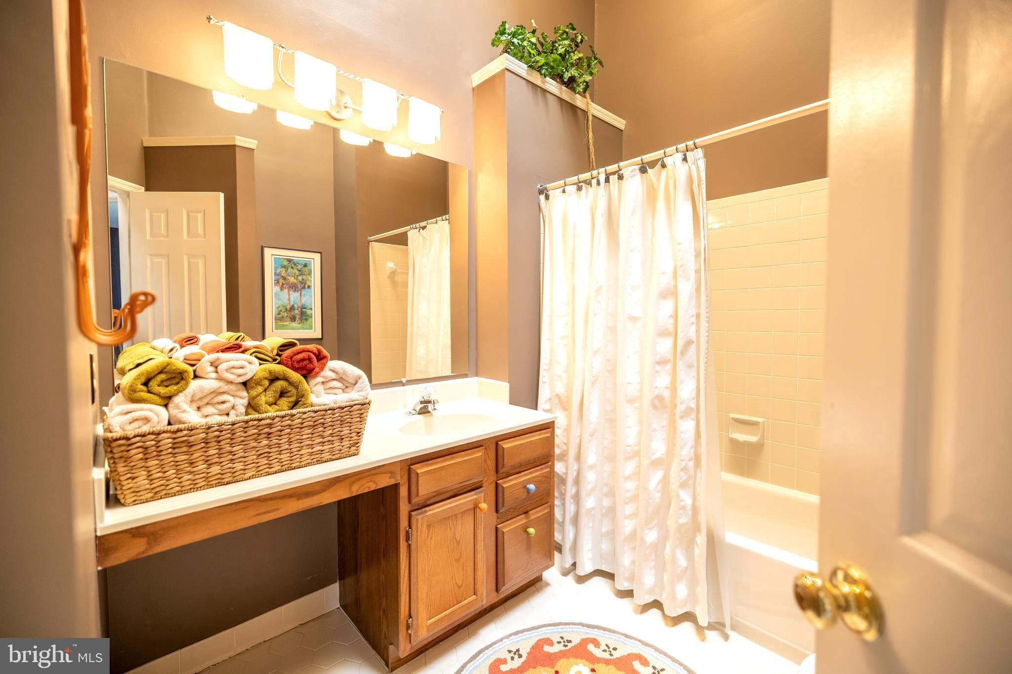 WINDING RIDGE - Residential