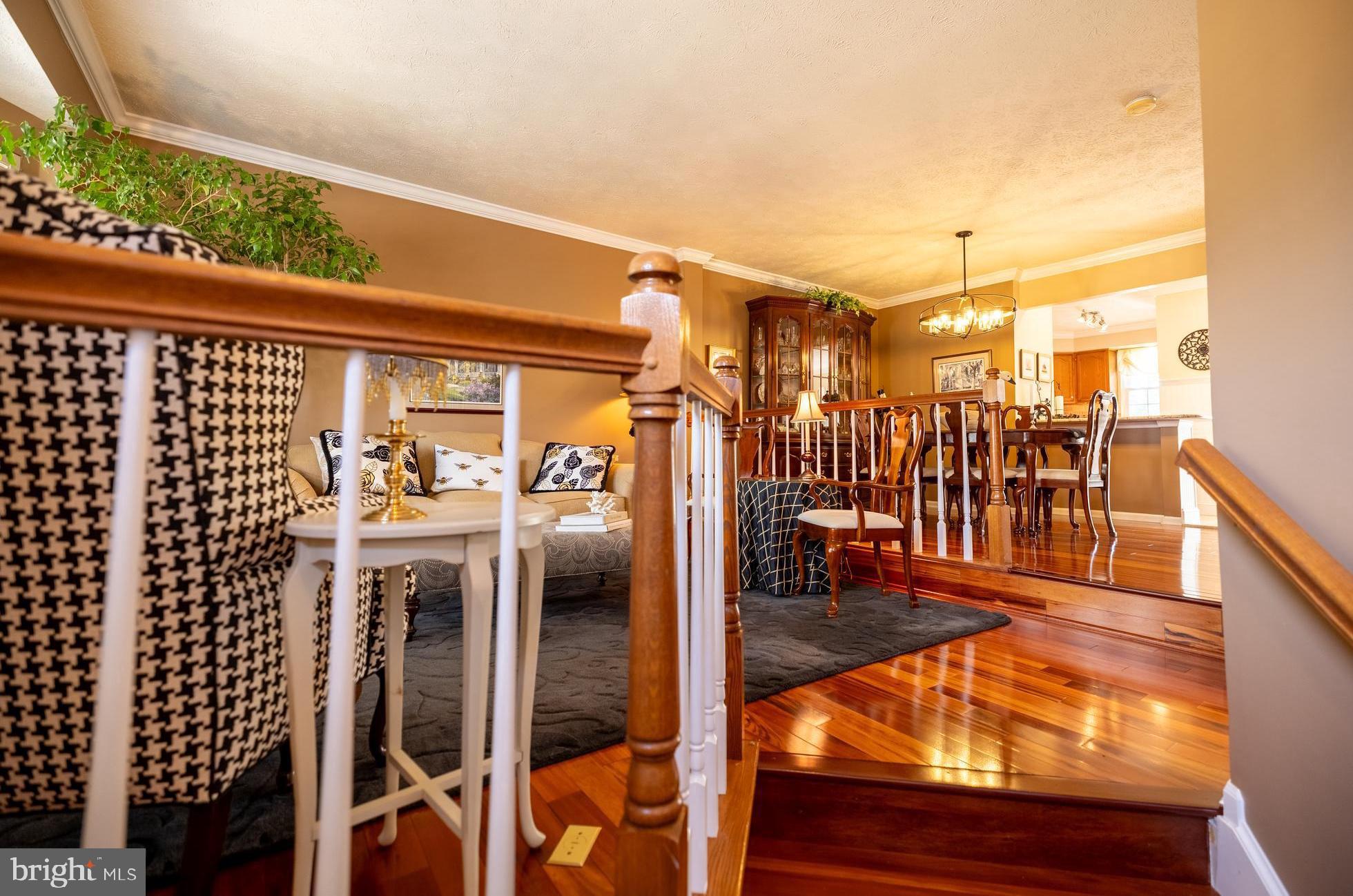 WINDING RIDGE - Residential