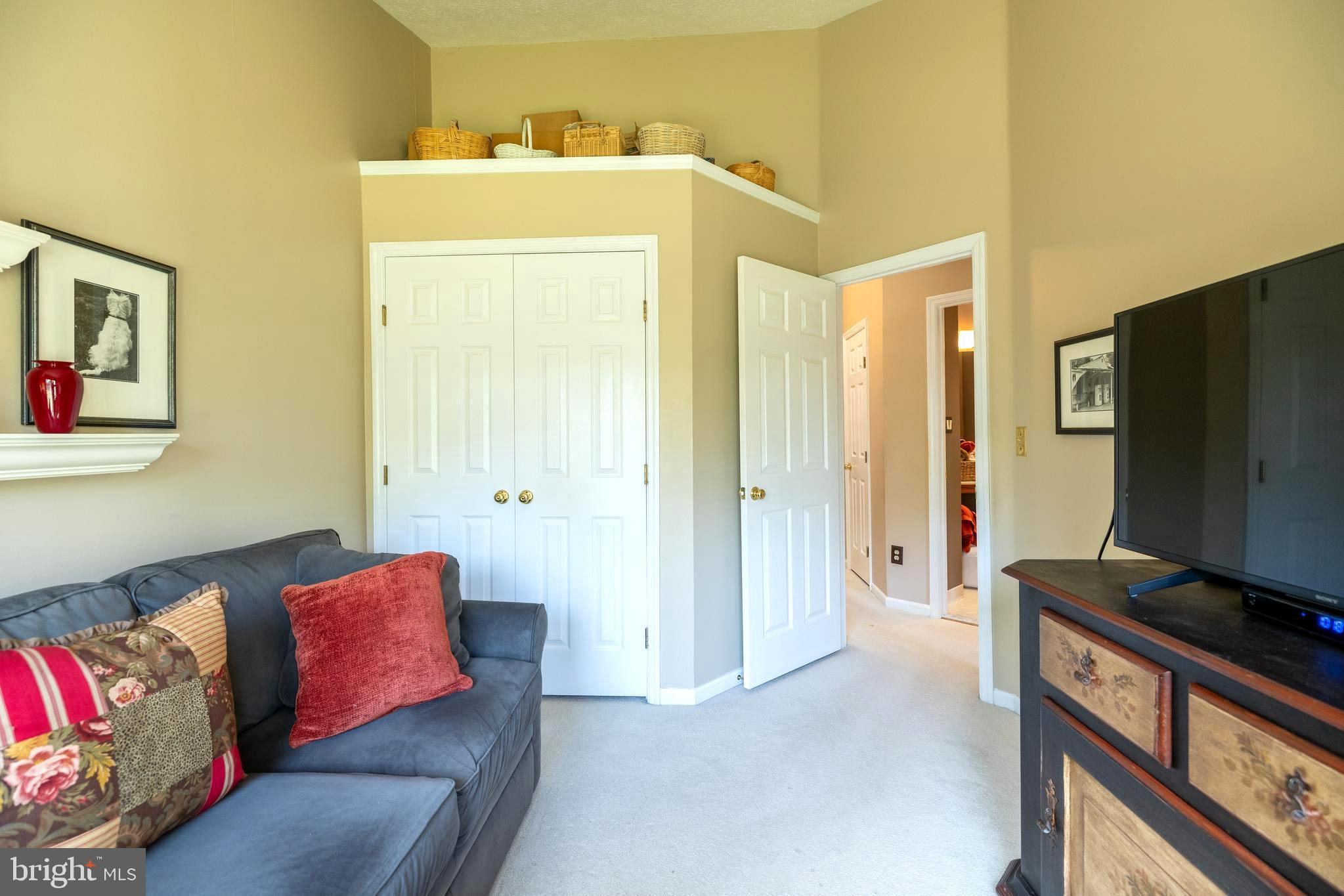 WINDING RIDGE - Residential