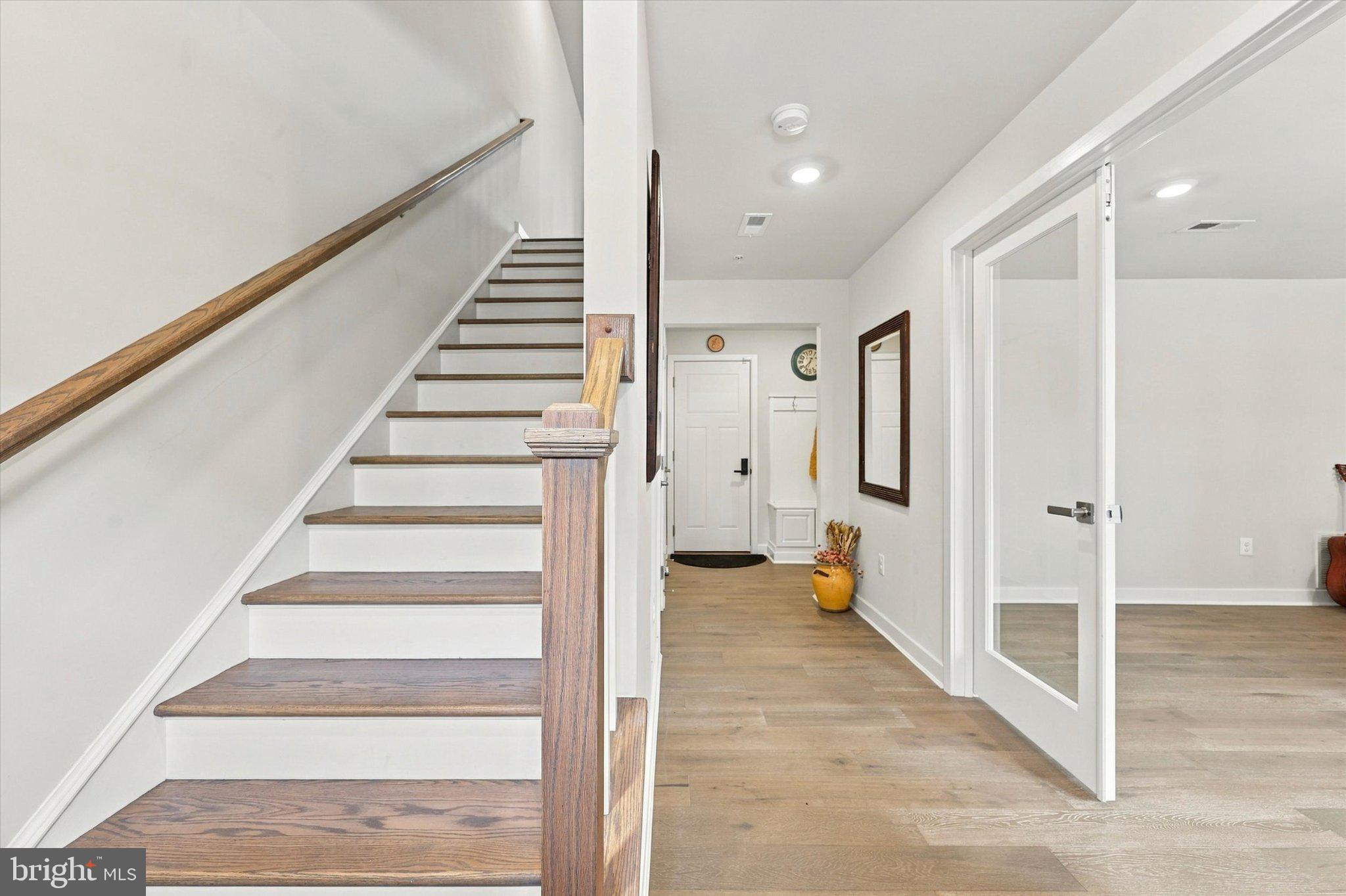 112 NICHOLAS PLACE