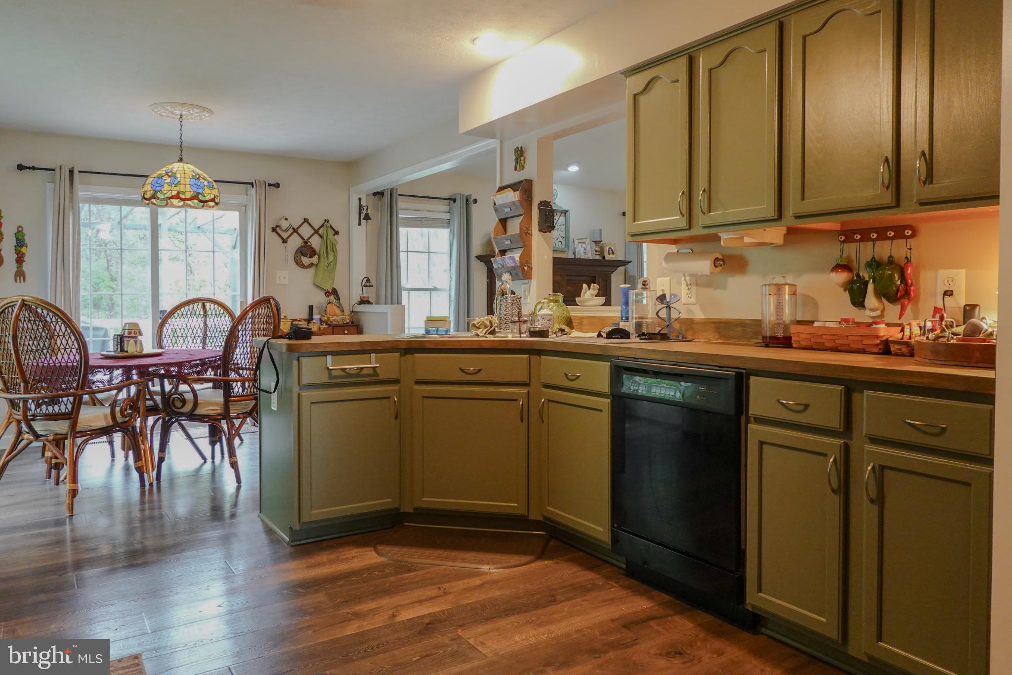 7785 TRAELEIGH LANE