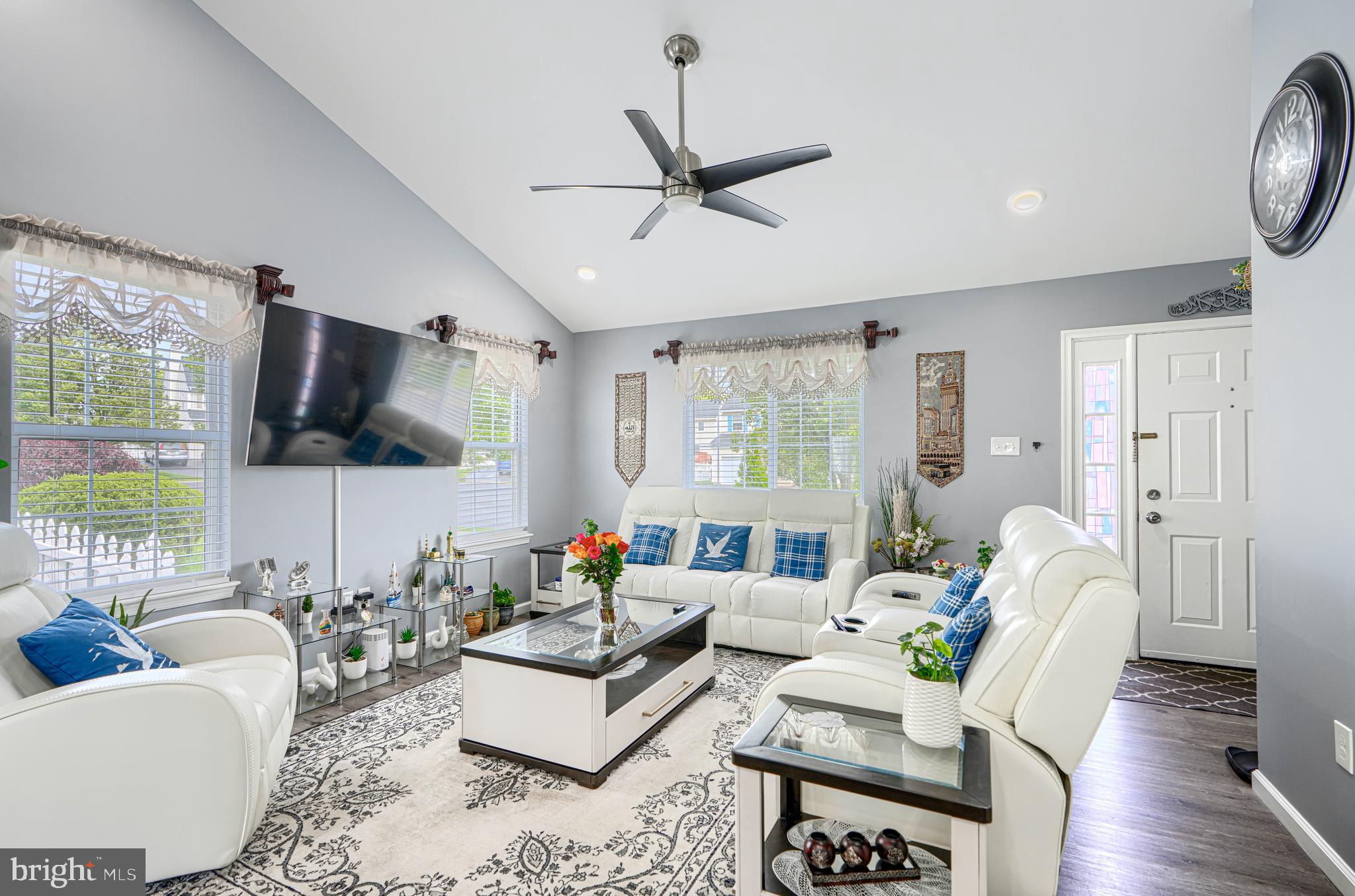 WILLOW HILL - Residential