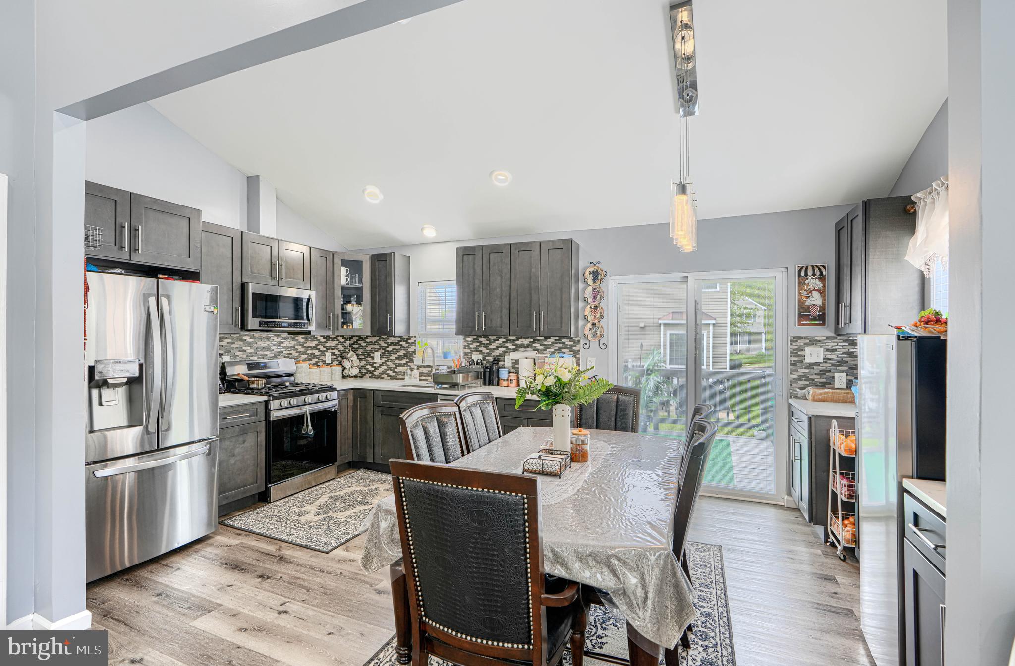 WILLOW HILL - Residential