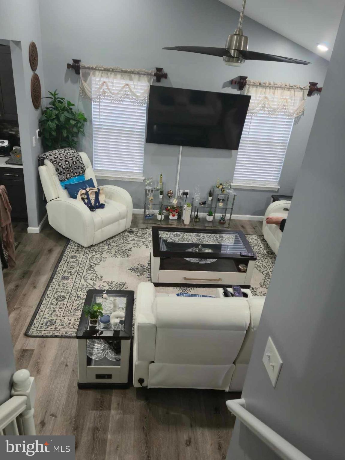 WILLOW HILL - Residential