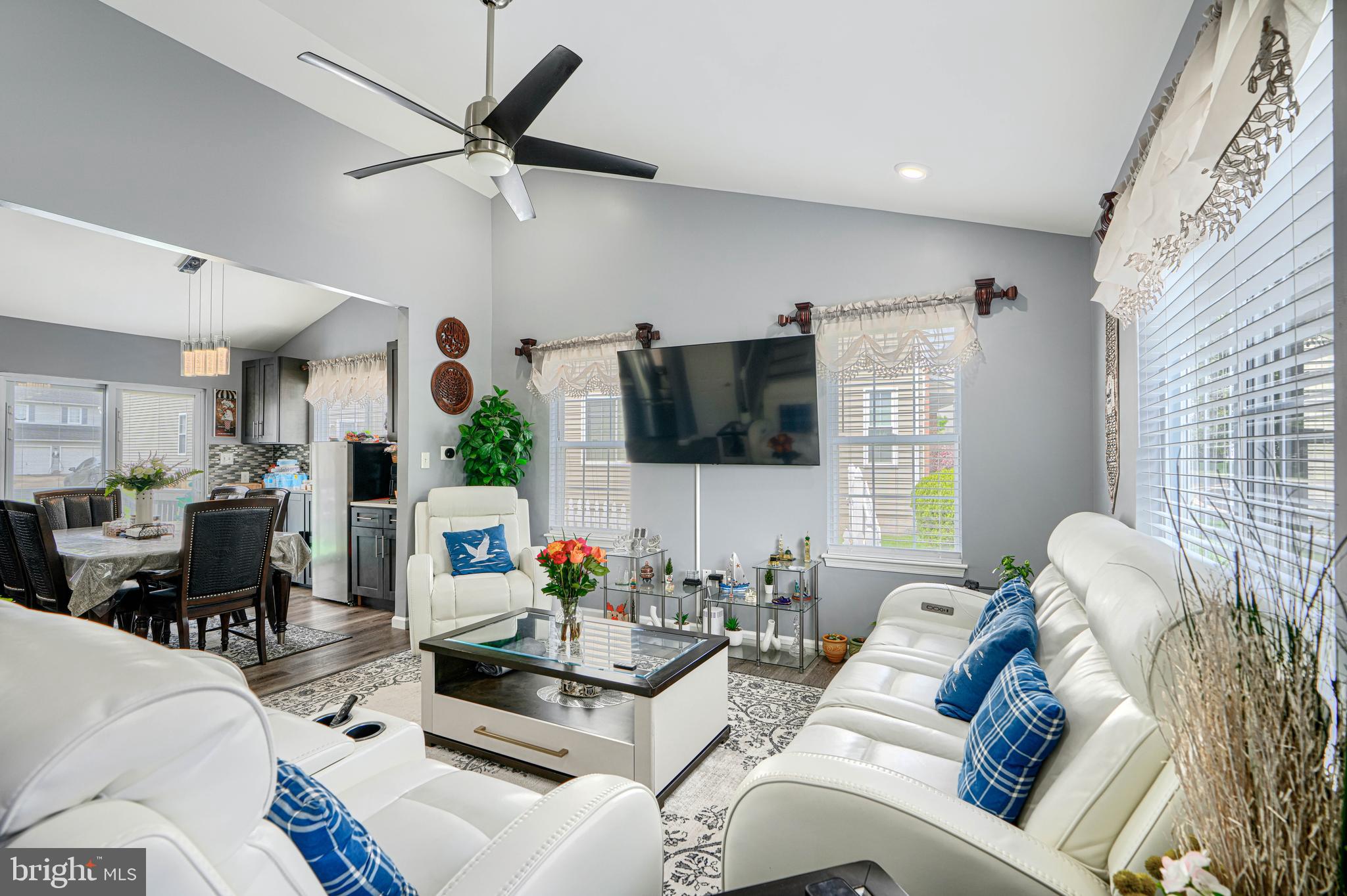 WILLOW HILL - Residential