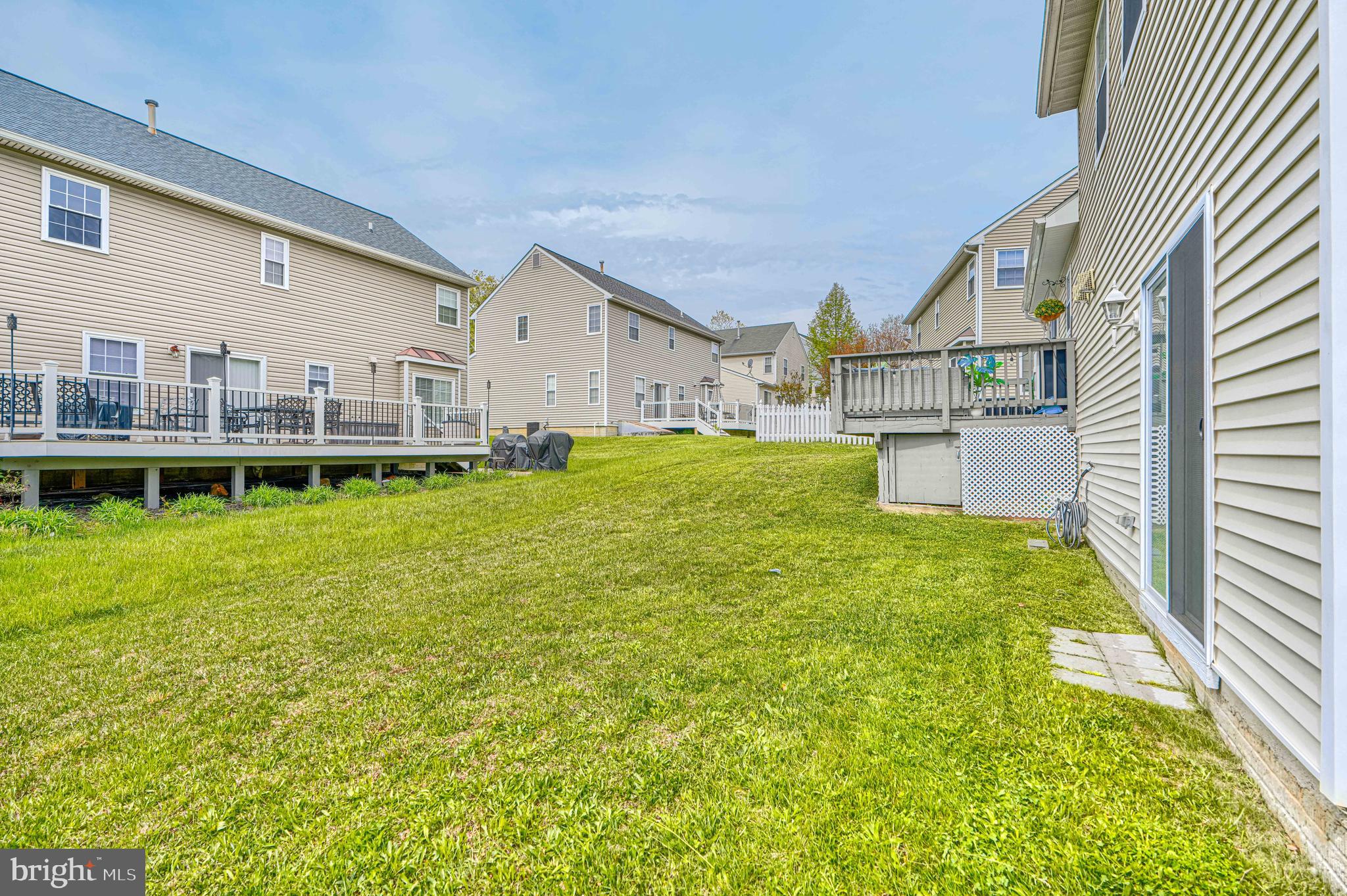 WILLOW HILL - Residential