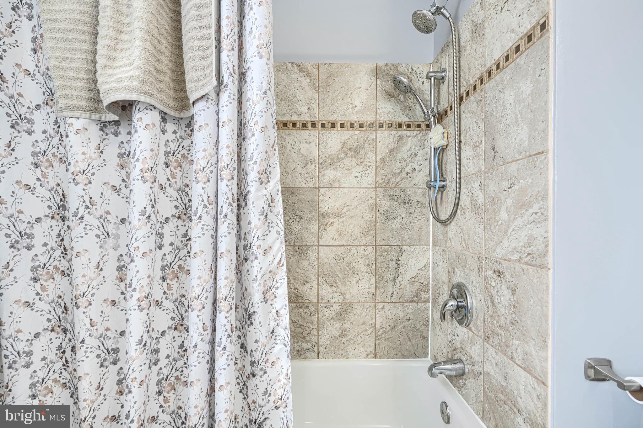 WILLOW HILL - Residential