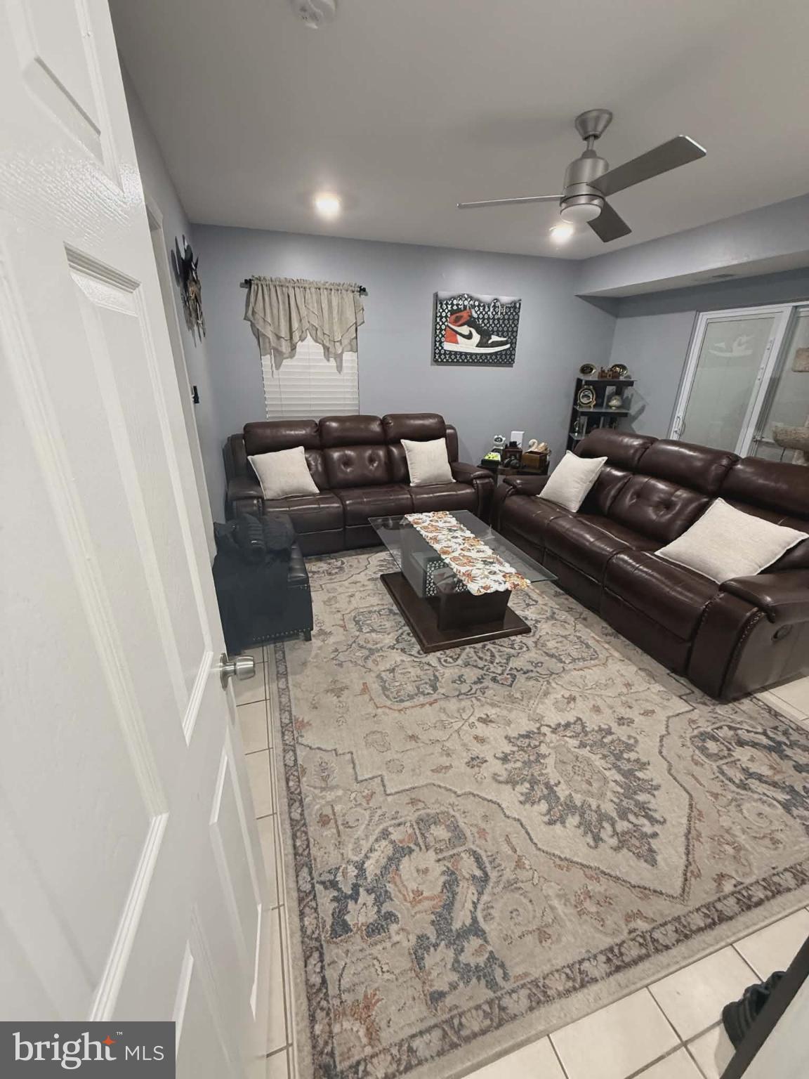 WILLOW HILL - Residential