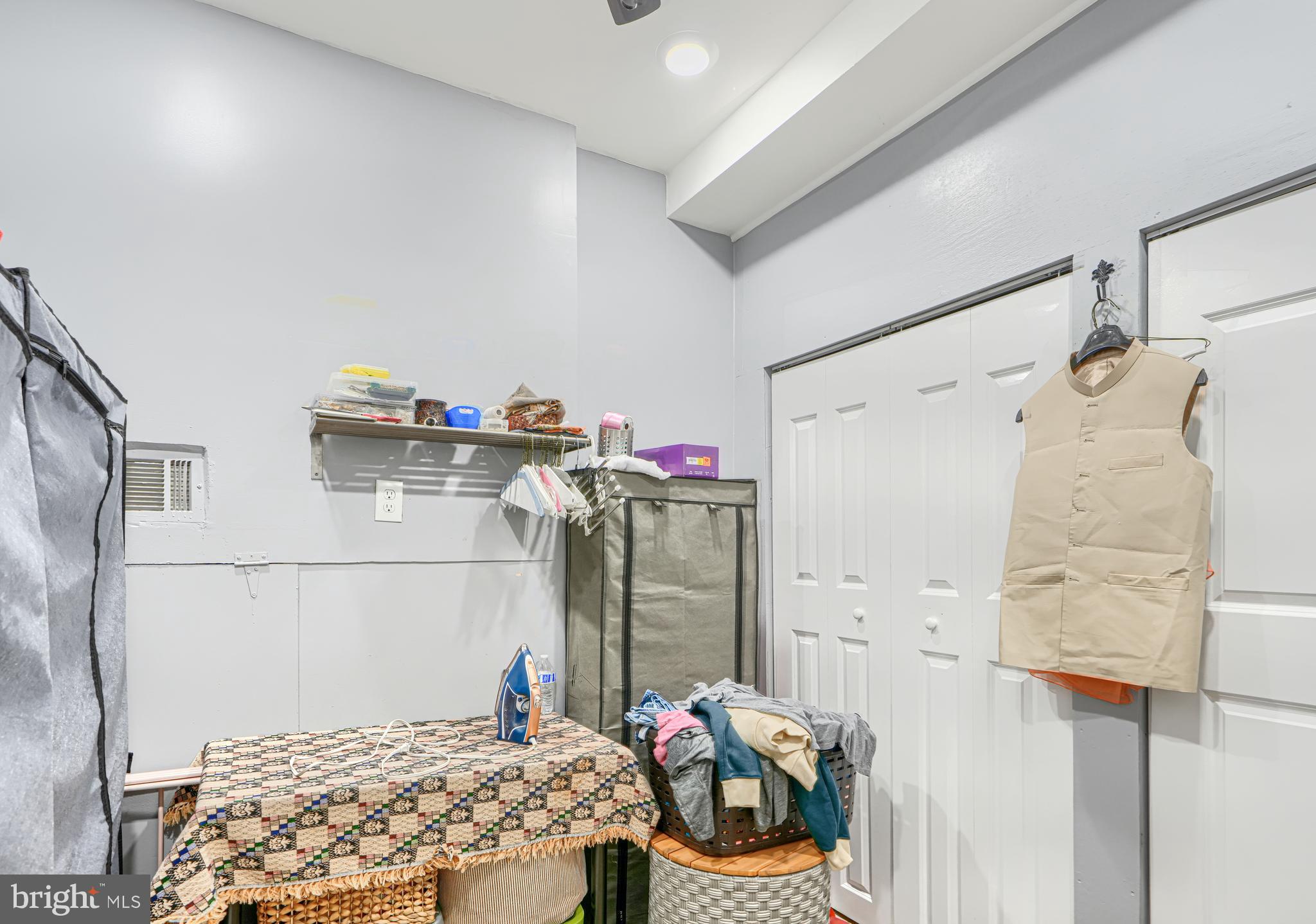 WILLOW HILL - Residential