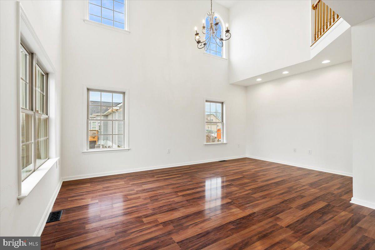 HAMMONDS MILL - Residential