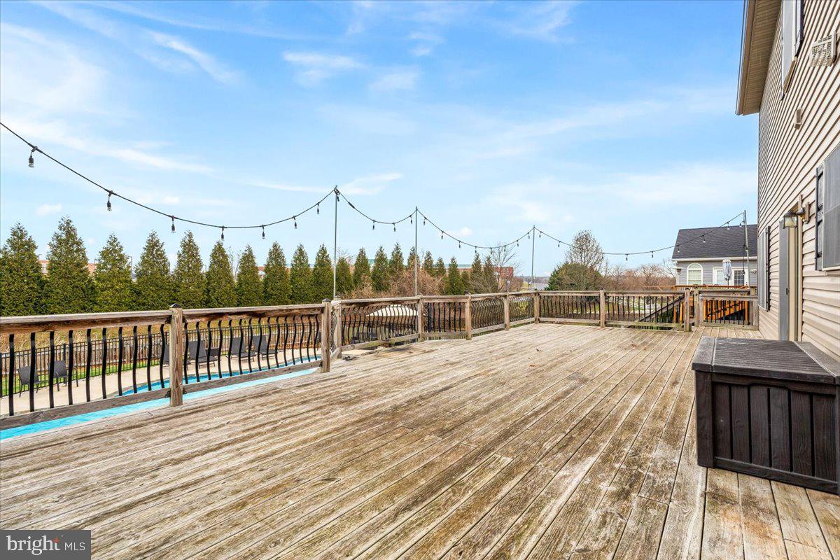 HAMMONDS MILL - Residential