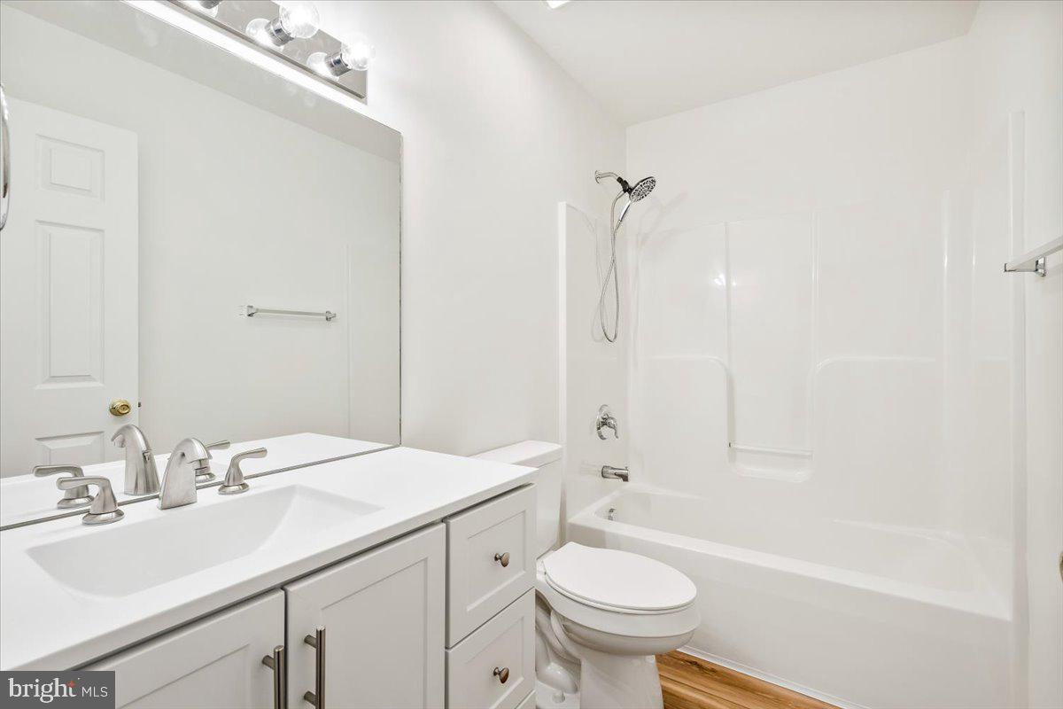 HAMMONDS MILL - Residential