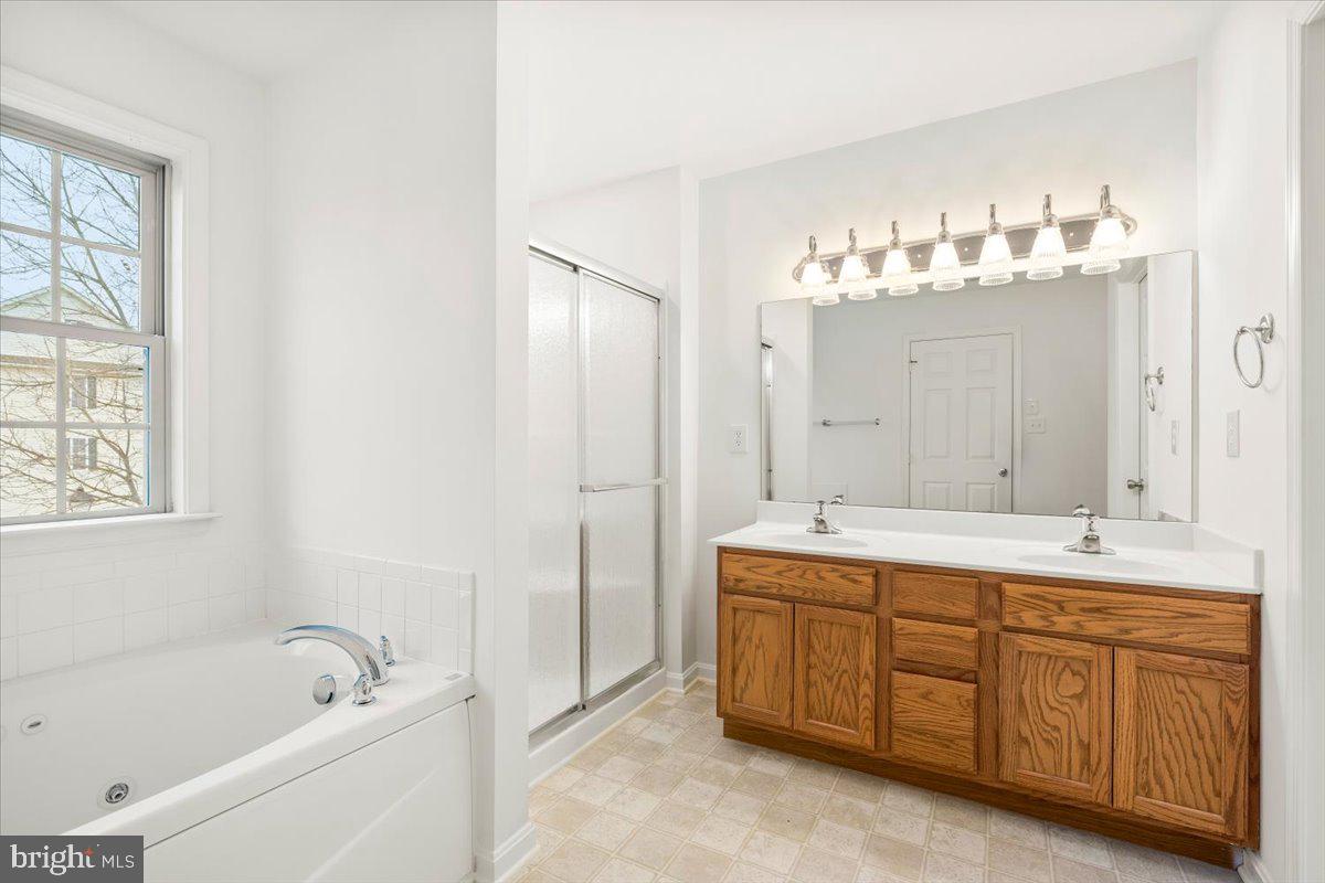 HAMMONDS MILL - Residential