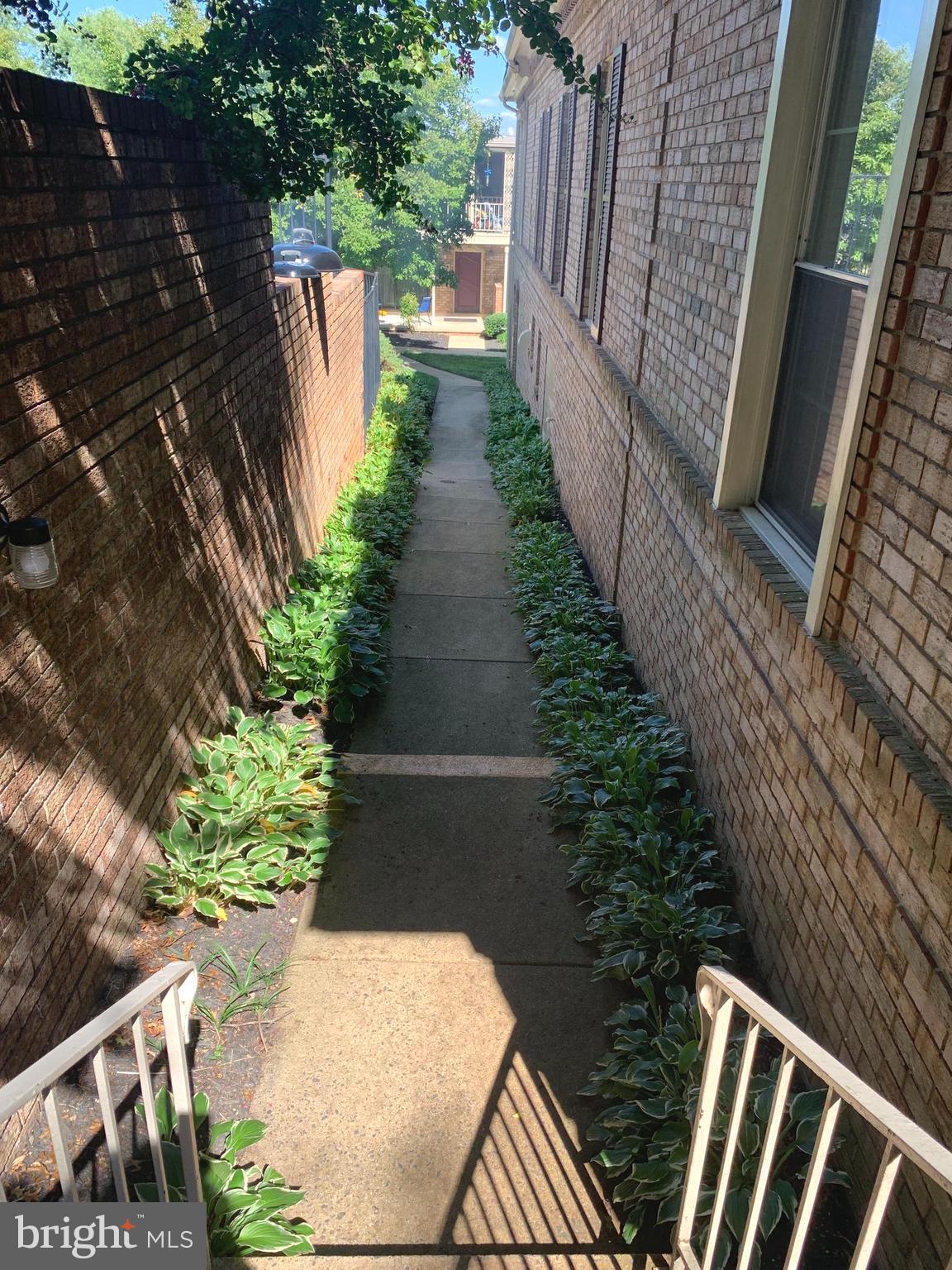 CHATEAUX CONDO - Residential