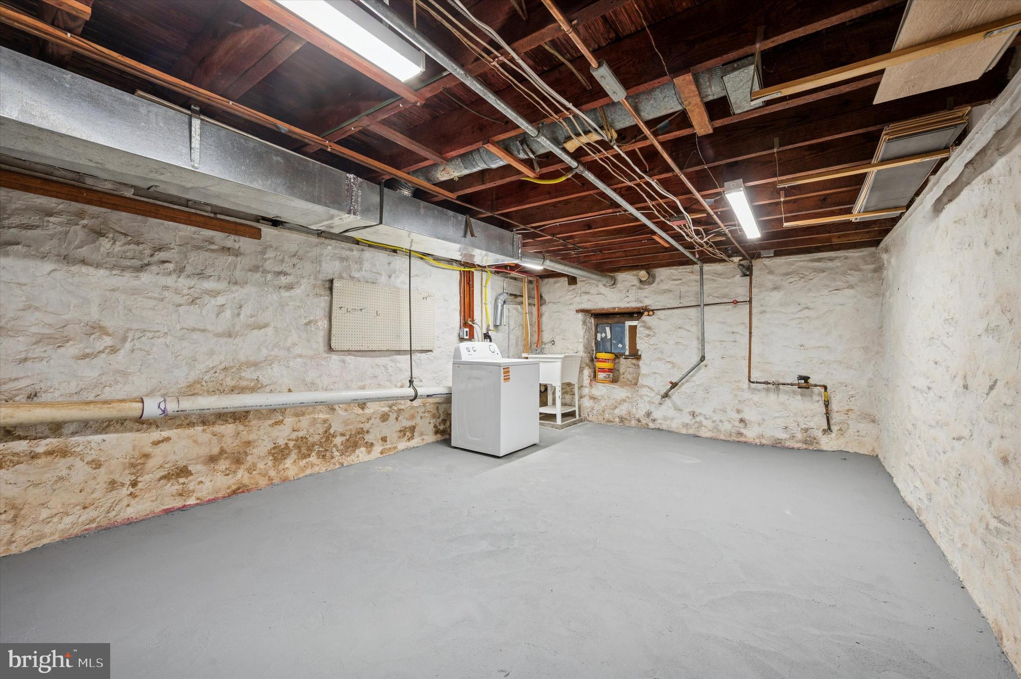 STONEHURST - Residential Income