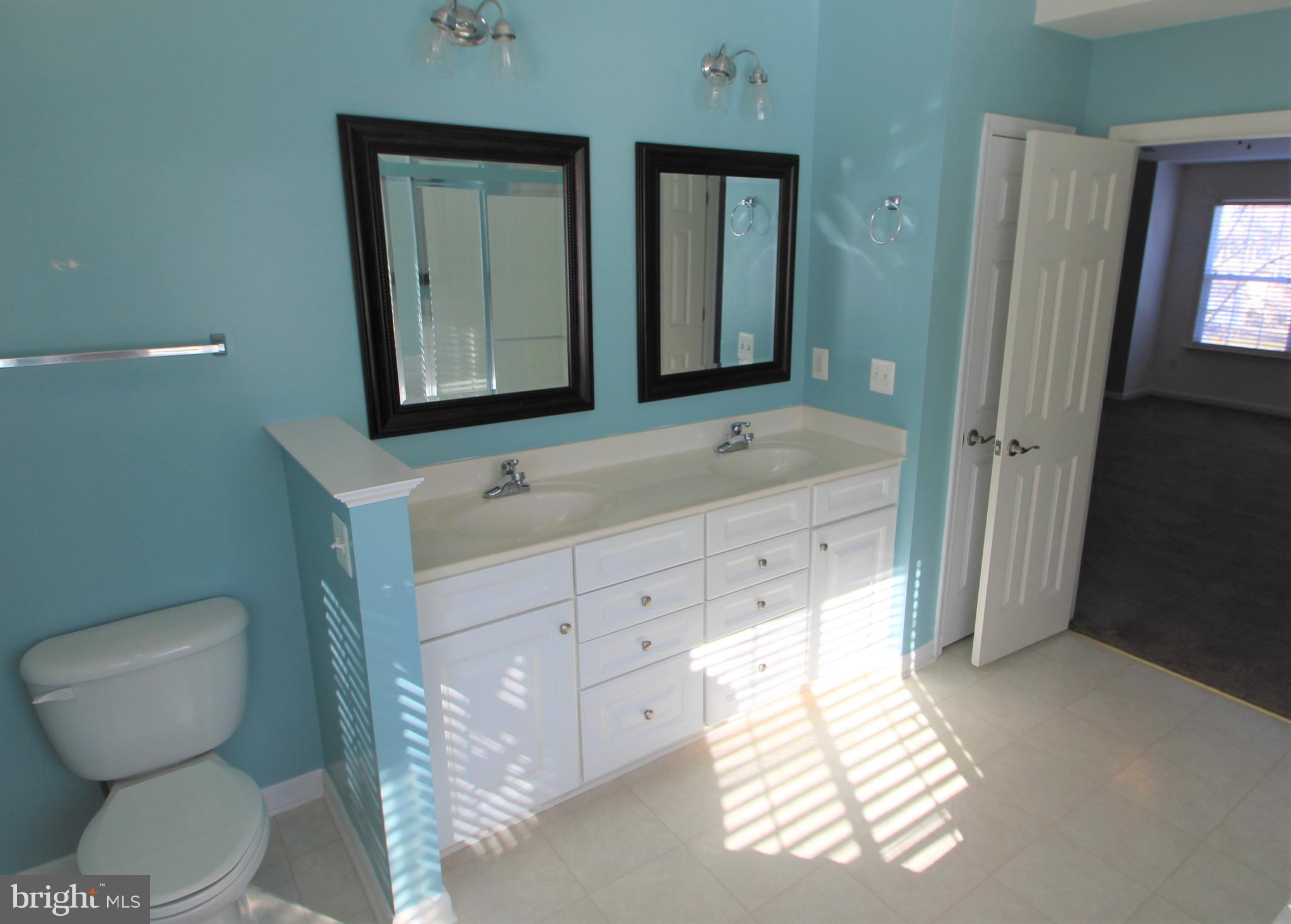 STRATFORD PLACE - Residential