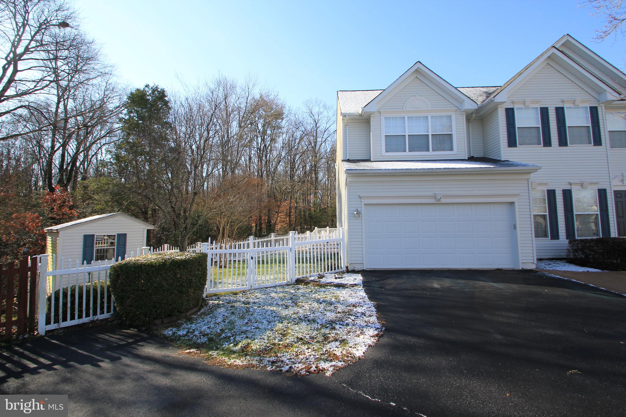 STRATFORD PLACE - Residential